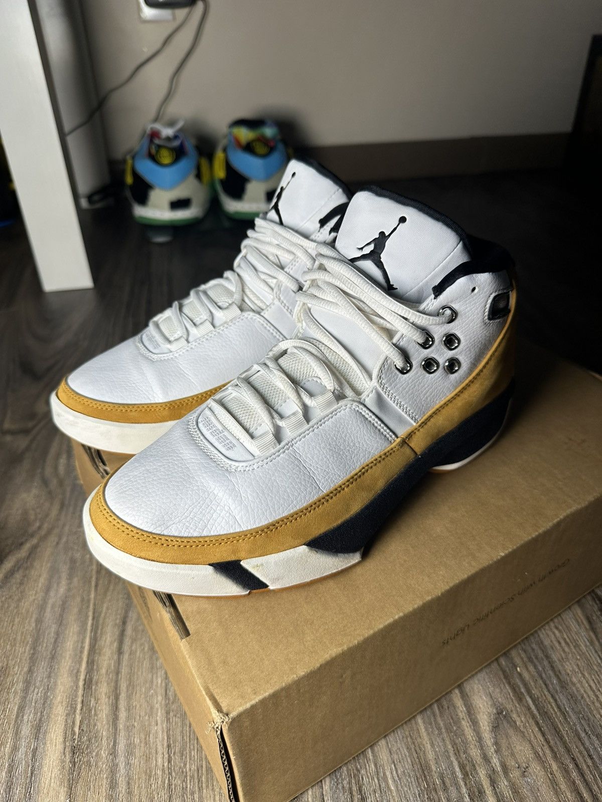 Air Jordan Work’m White Chutney Tan Sneakers Men’s Size 11. Jordan Brand × Nike RARE AIR JORDAN Work main image 2