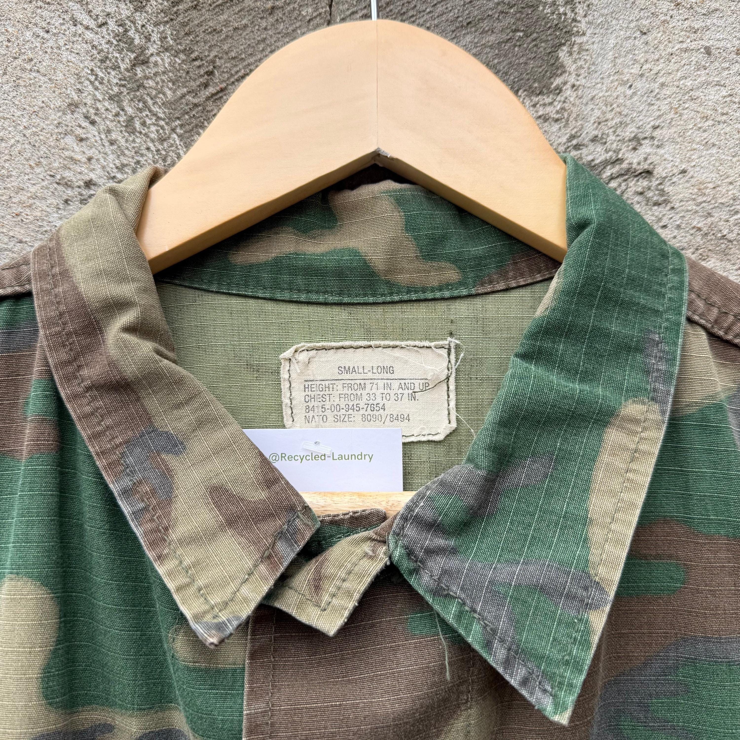 Vintage 79' US Military Woodland Camo Jacket Size US L / EU 52-54 / 3 - 4 Thumbnail