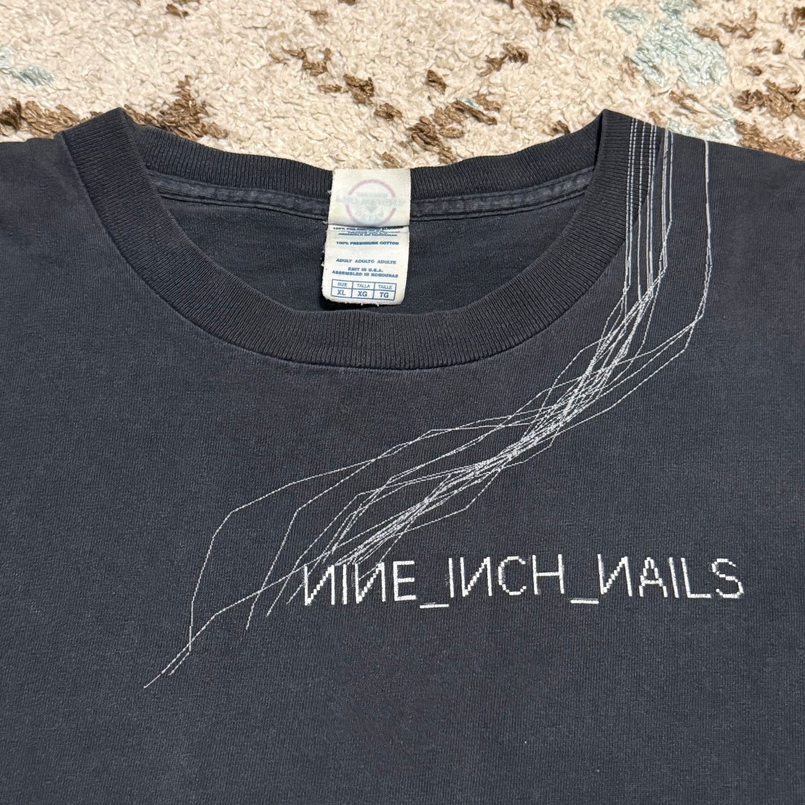 Band Tees × Delta × Vintage Vintage 2005 Nine Inch Nails Live With Teeth Shirt XL NIN Size US XL / EU 56 / 4 - 1 Thumbnail