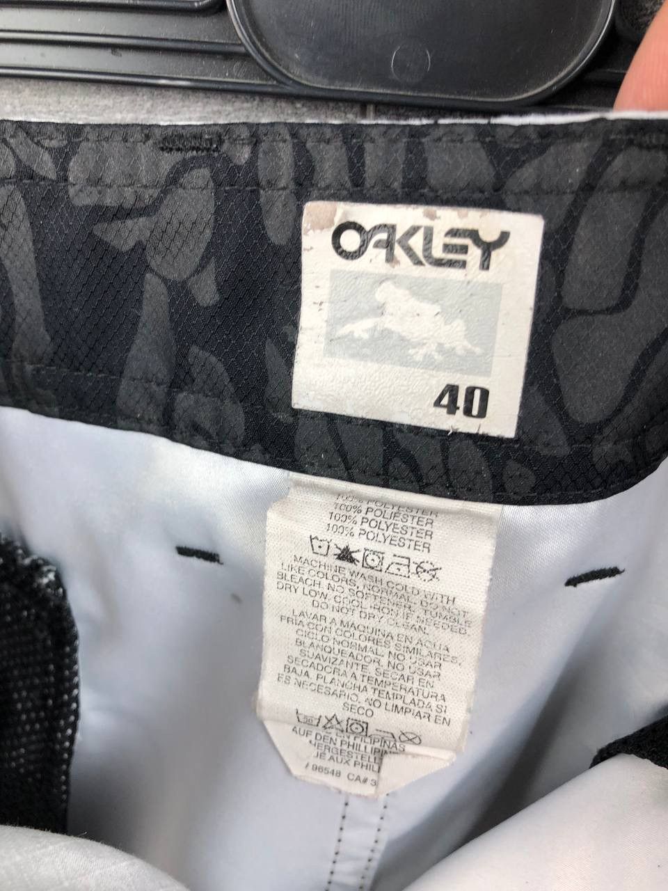 Vintage Vintage Oakley Cargo Shorts Logo Japanese Y2K Size US 38 / EU 54 - 14 Thumbnail