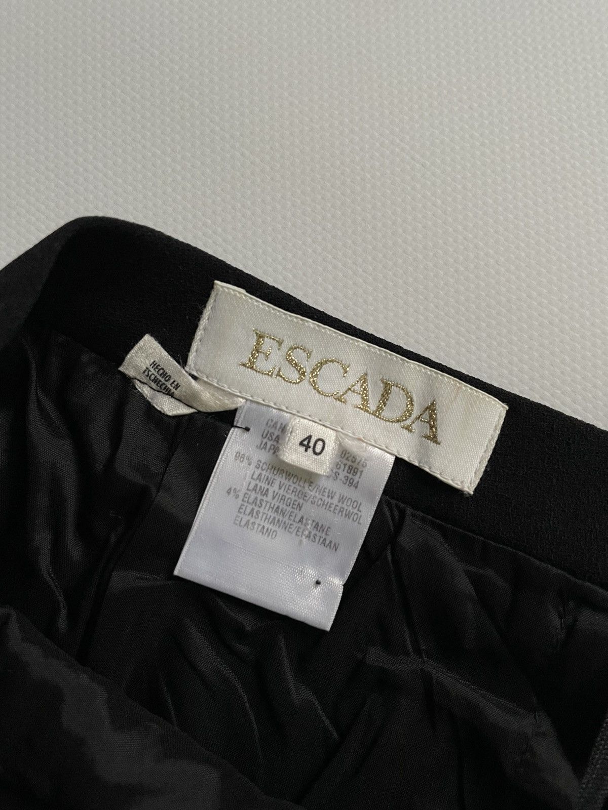 Escada Escada midi skirt classic formal style lana wool Size 27" / US 4 / IT 40 - 2 Thumbnail