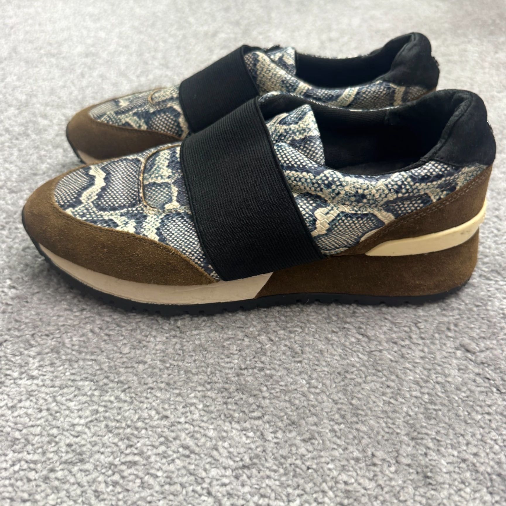 Vintage VINTAGE Antonio Melani Snake Print Leather Sneakers Womens 7M Casual Slip On Animal Print Fall Spring Summer Winter Shoes Size US 7 / IT 37 - 5 Thumbnail