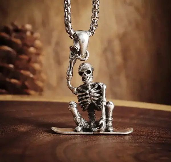 Jewelry Natsumi x Maria Skull On Surfing Pendant Necklace Size ONE SIZE - 6 Thumbnail