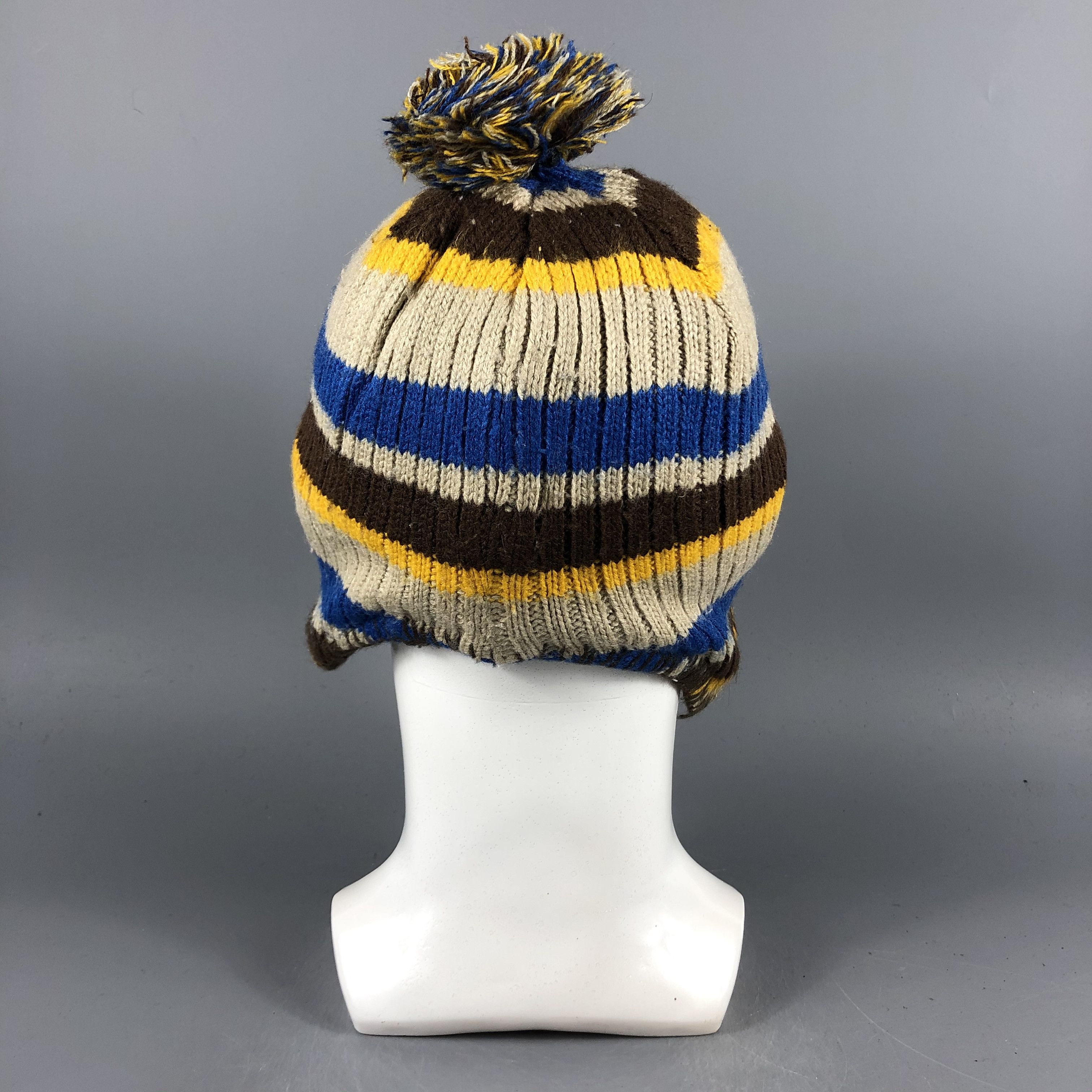 Vintage Ear Flap Hat Stripe PomPom Beanie Snow Hat Snow Cap -D1193 Size ONE SIZE - 3 Thumbnail