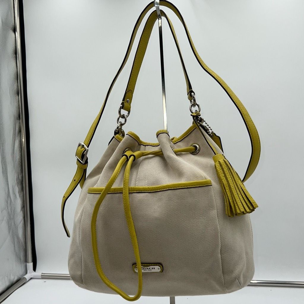 Coach COACH AVERY CANVAS DRAWSTRING SHOULDER BAG Size ONE SIZE - 9 Thumbnail