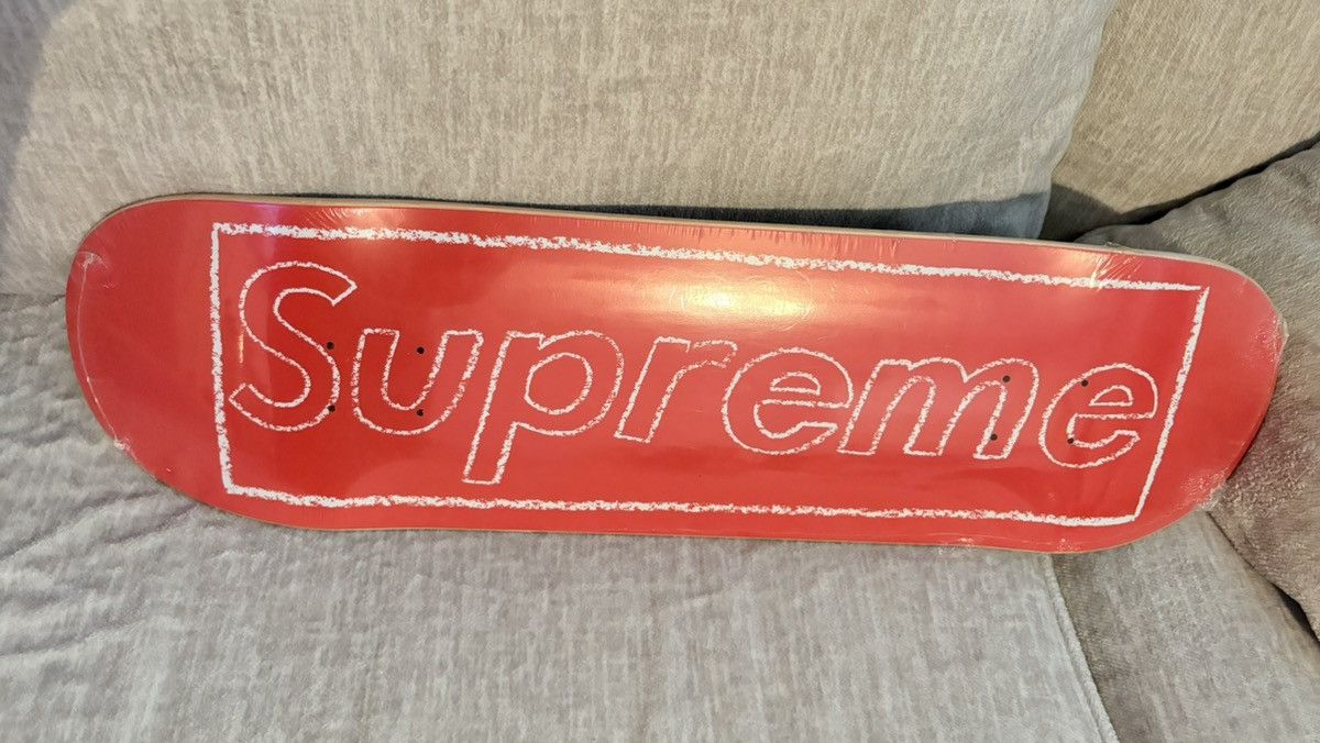 Skateboard Deck Supreme X Kaws 2021 Supreme KAWS Chalk Logo