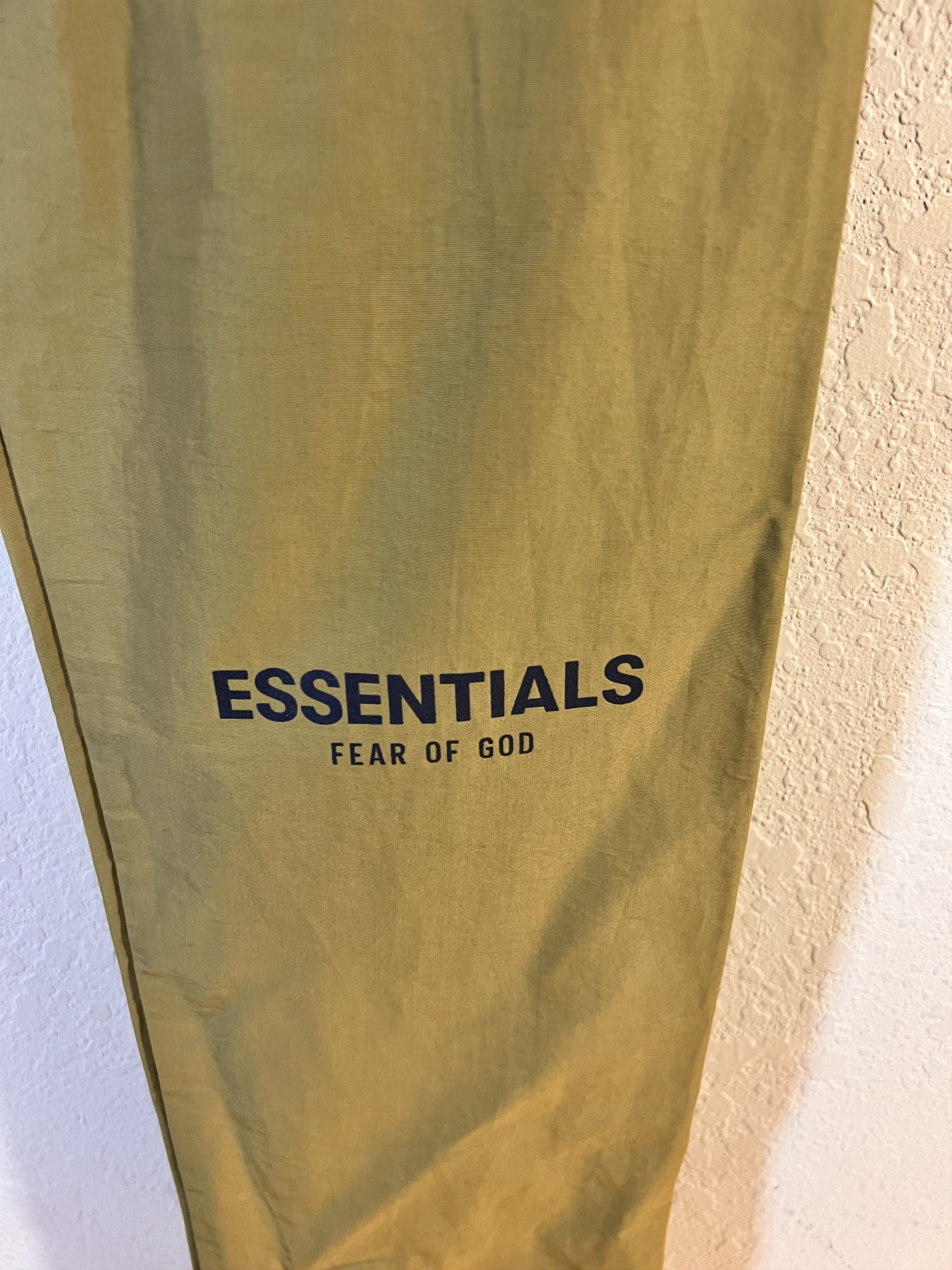 Essentials FEAR OF GOD ESSENTIALS Nylon Track Pants Size US 34 / EU 50 - 3 Thumbnail