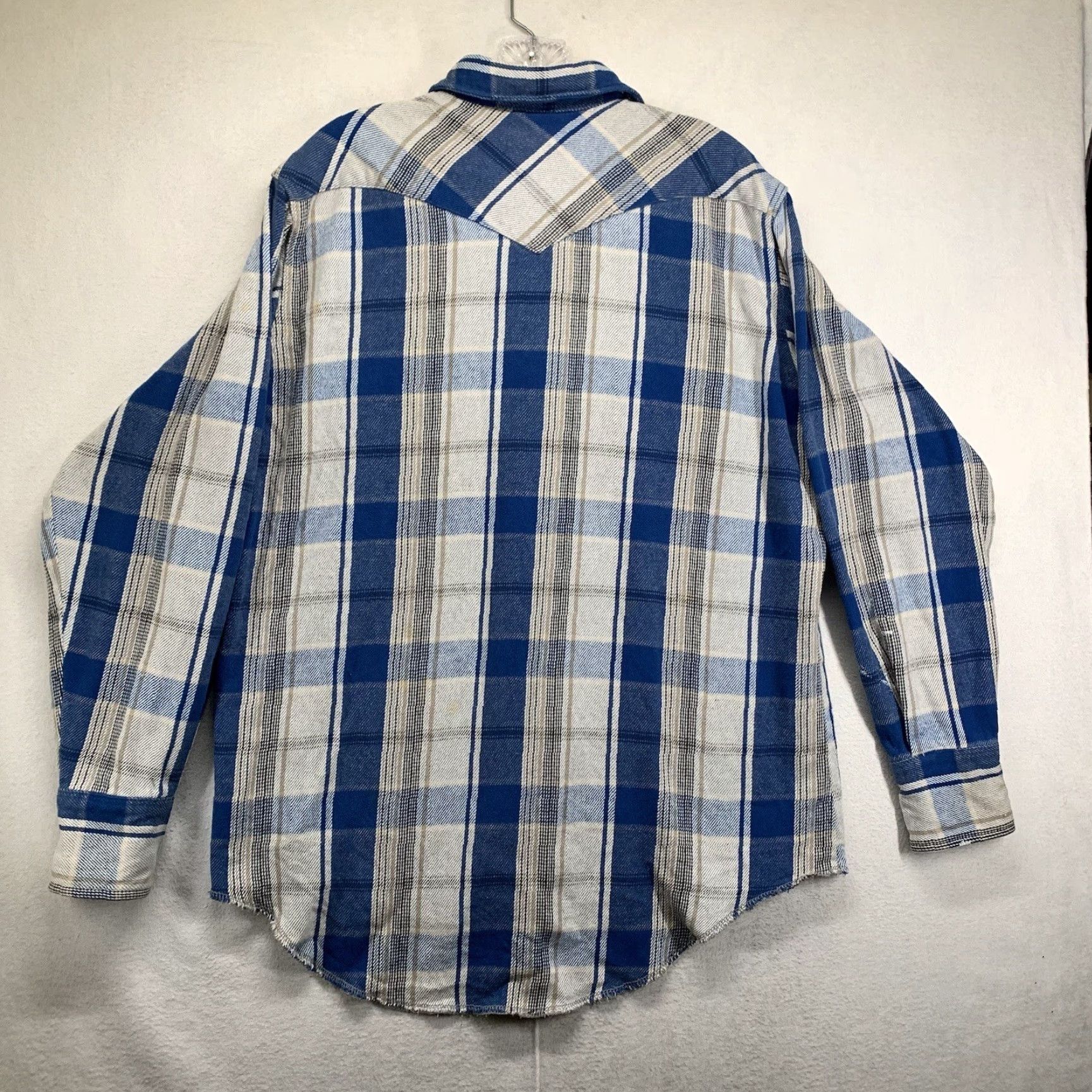 Wrangler VINTAGE Wrangler Button-Up Plaid Flannel XL Blue Long Sleeve Casual Workwear Shirt 80s 90s Western Grunge Cowboys Mens Size US XL / EU 56 / 4 - 2 Thumbnail