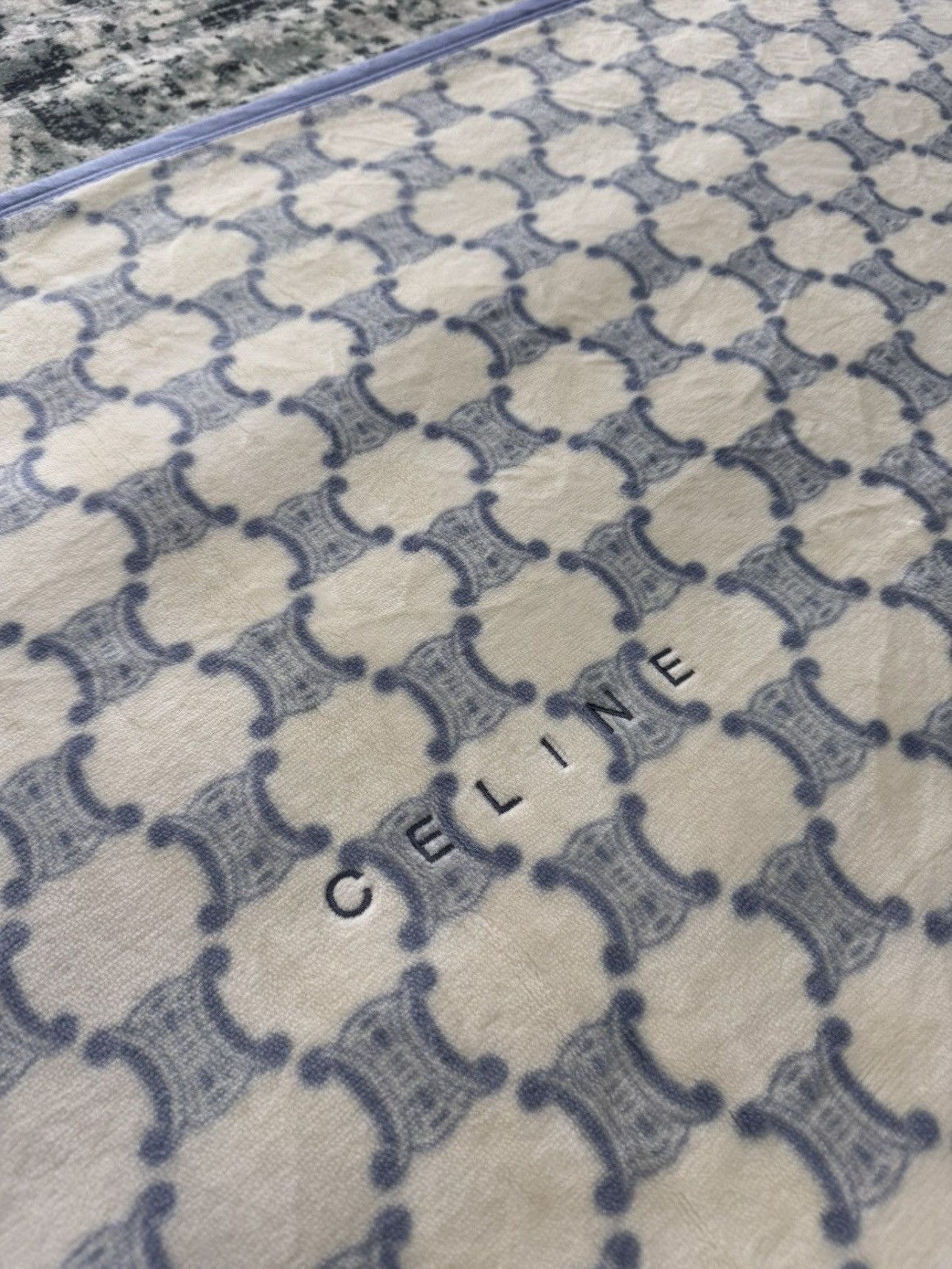 Celine CELINE BIG MONOGRAM FLUFFY BLANKET MAT Size ONE SIZE - 5 Thumbnail
