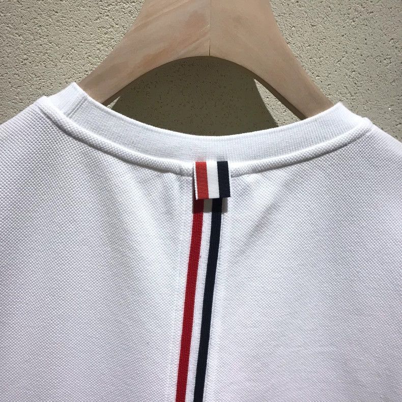 Thom Browne Thom Browne Round neck short sleeve T-shirt Size US M / EU 48-50 / 2 - 2 Thumbnail