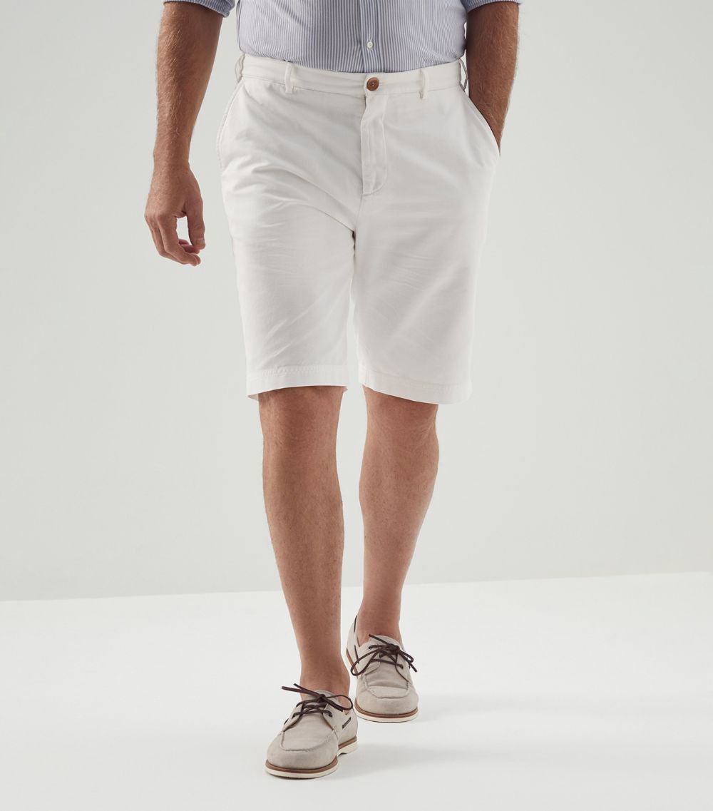 Image of Brunello Cucinelli O1W1Db10524 Bermuda Shorts In White, Men's (Size 34)