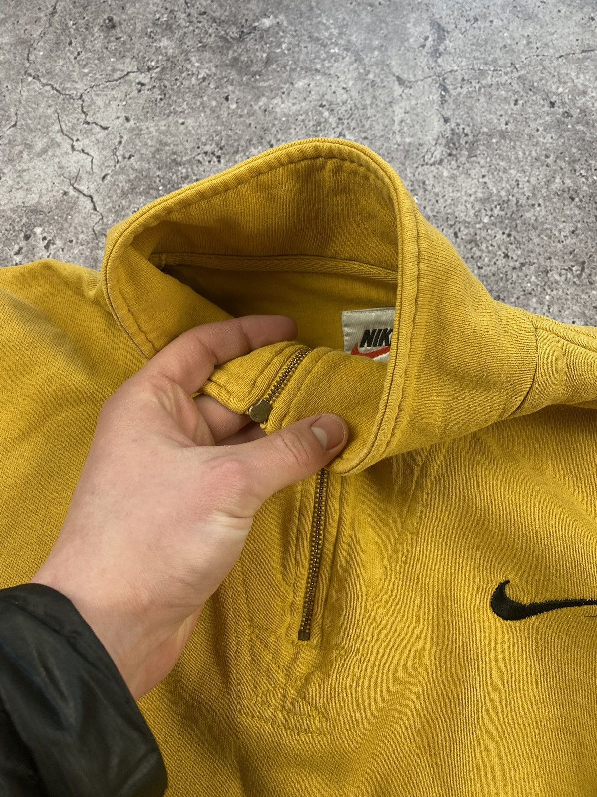Nike × Vintage VINTAGE NIKE 90s CENTRE SWOOSH YELLOW💛 1/3 ZIP SWEATSHIRT Size US S / EU 44-46 / 1 - 7 Thumbnail