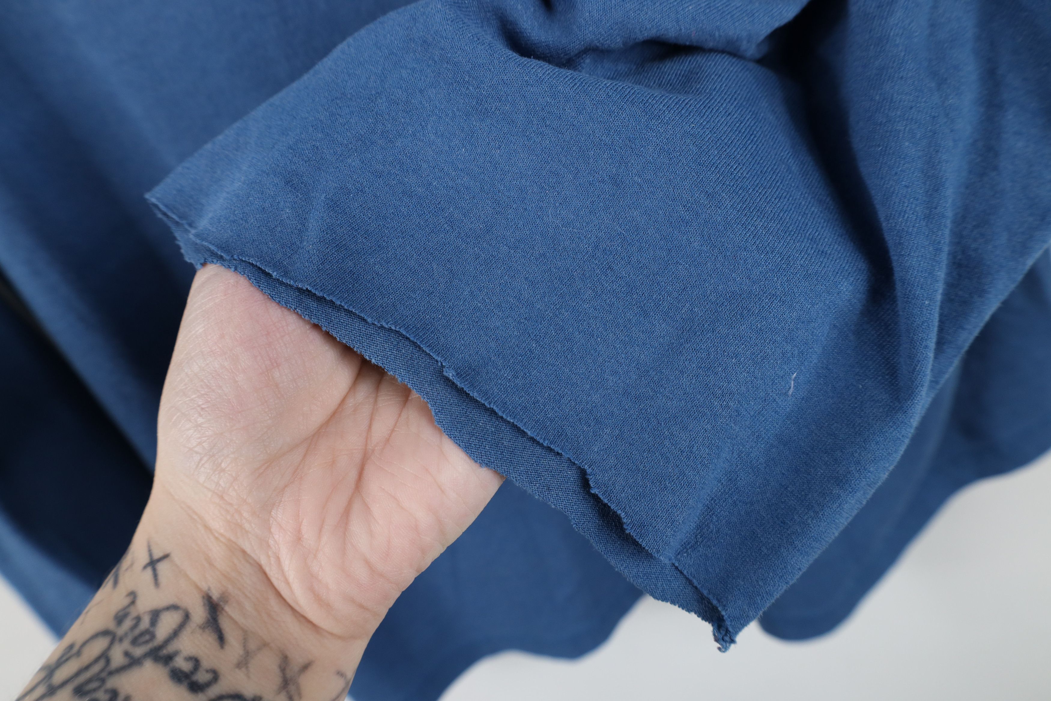 Vintage Vintage 90s Streetwear Heavy Off 3/4 Sleeve T-Shirt Blue USA Size US L / EU 52-54 / 3 - 9 Thumbnail