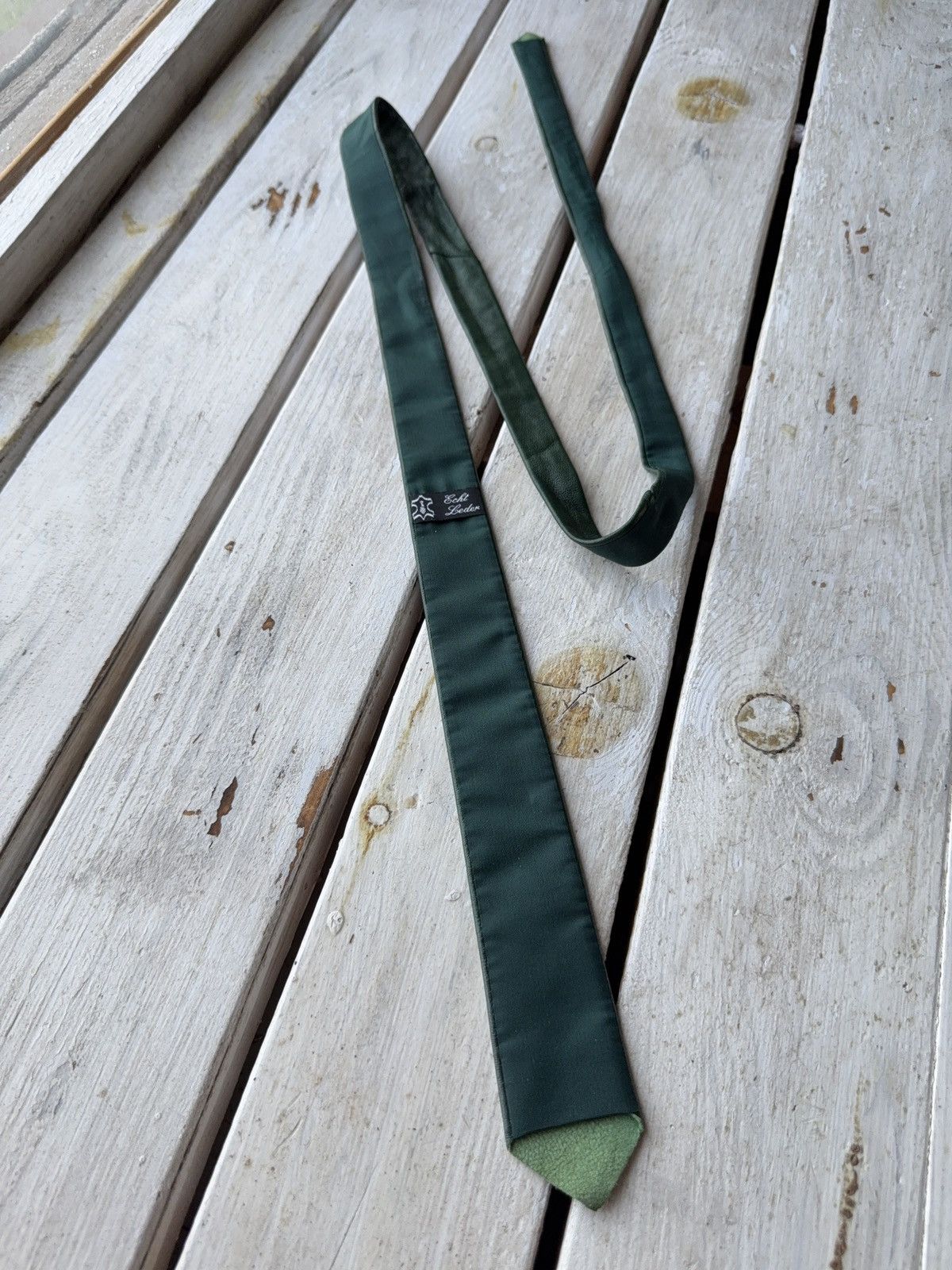 Genuine Leather × Vintage Vintage 80-90s Green Avant Garde Genuine Leather Tie Size ONE SIZE - 4 Thumbnail