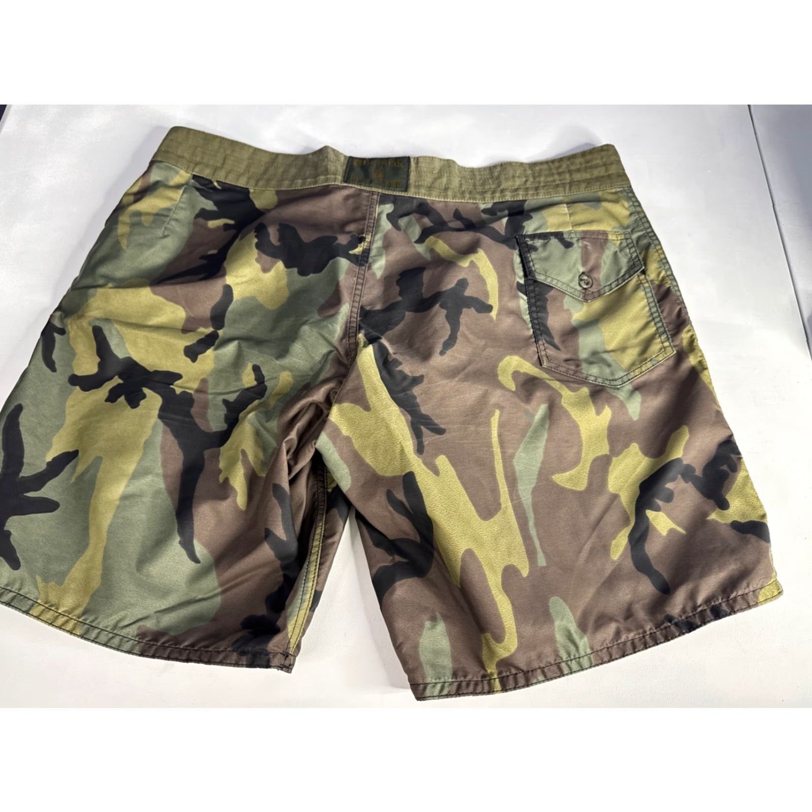 Vintage VINTAGE Birdwell Beach Britches Shorts Men Sz 42 Camo