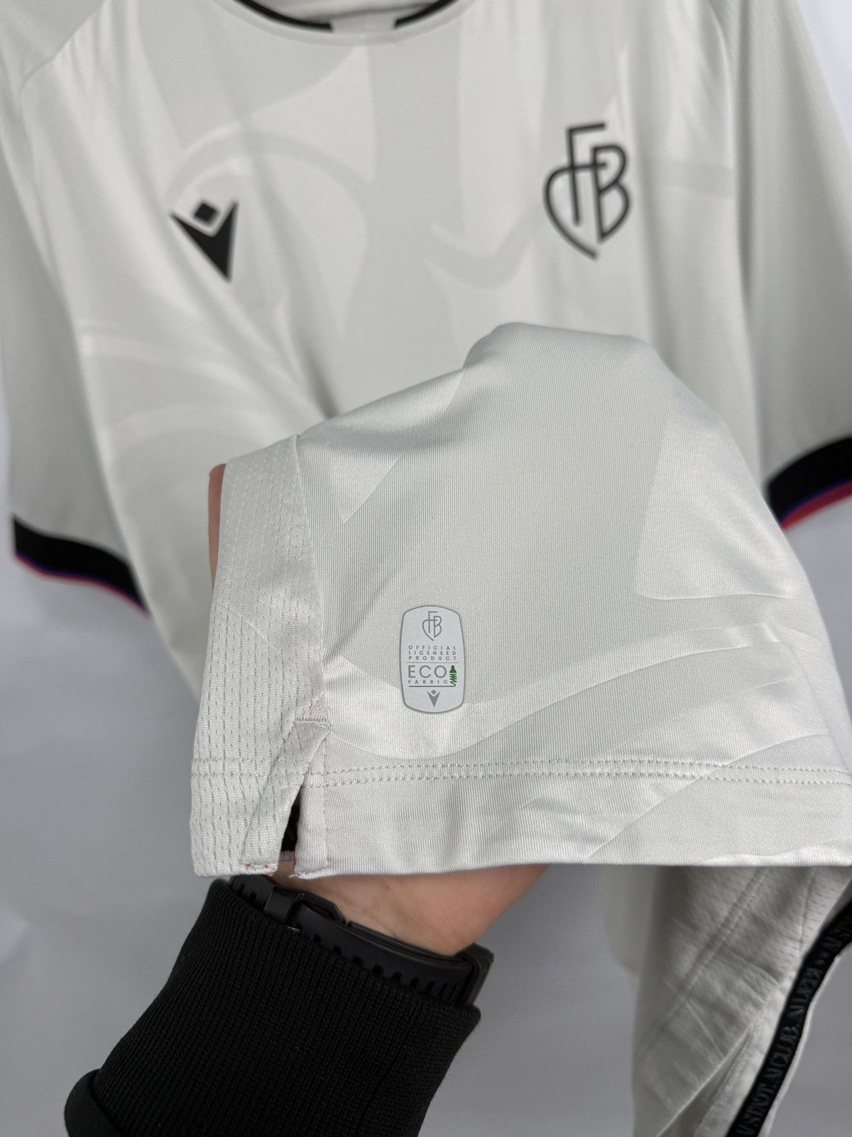 Macron 🇨🇭 2023/24 Macron FC Basel Away Jersey Soccer 1893 Rare Y2K Size US XXL / EU 58 / 5 - 9 Thumbnail