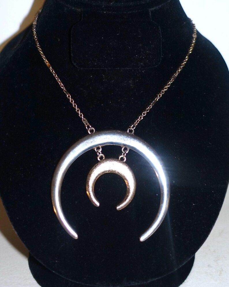 Other Gold Silver Tone Half Moon Chain Necklace 19" Size ONE SIZE - 2 Thumbnail