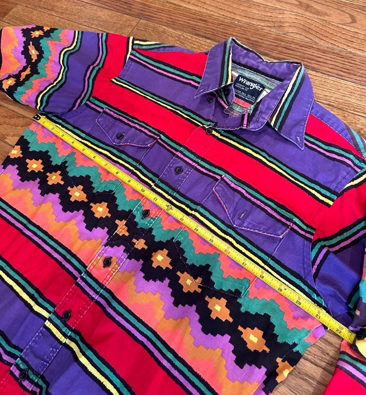 Vintage × Wrangler 1990s WRANGLER Aztec brush popper button up Size US XL / EU 56 / 4 - 5 Thumbnail