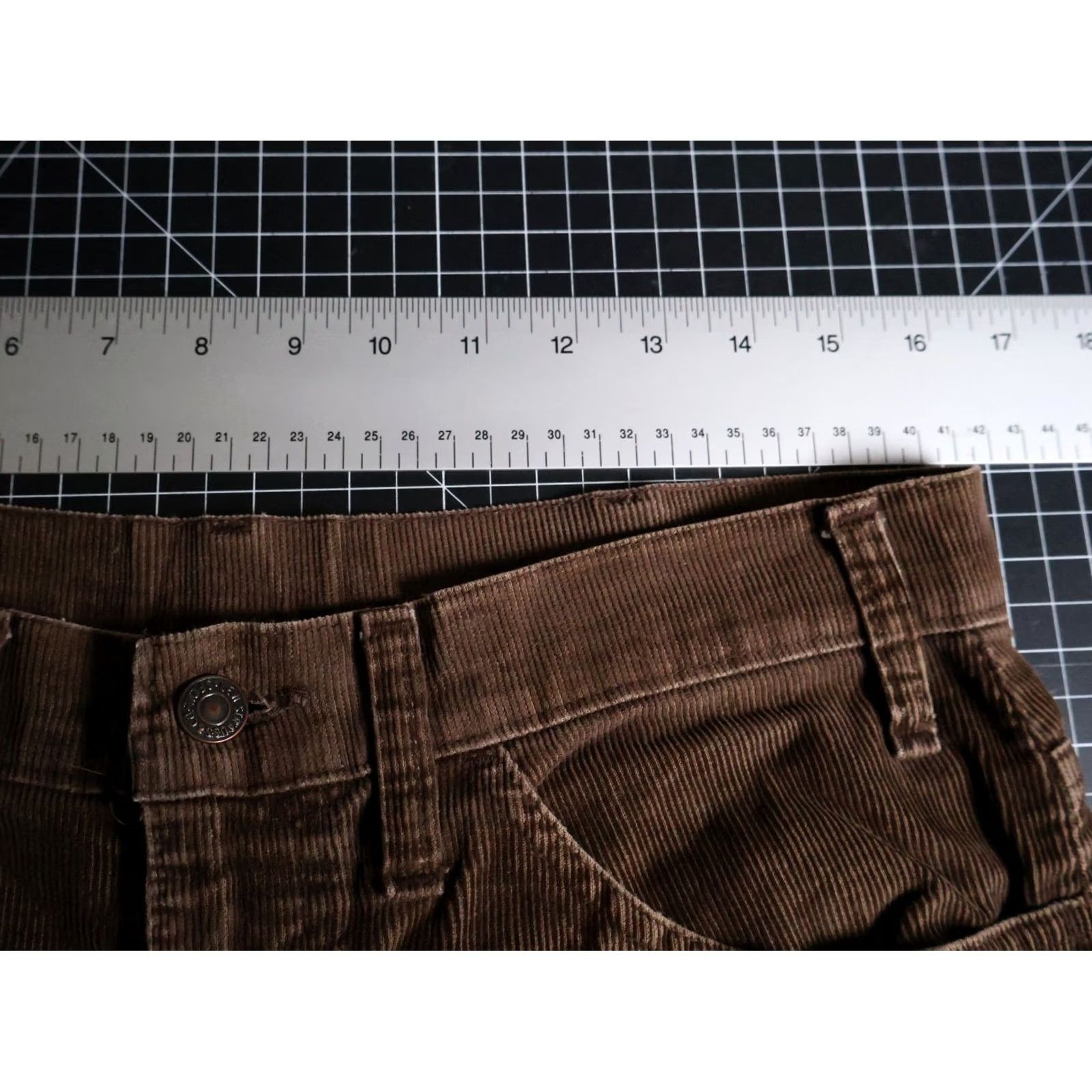 Levi's VINTAGE Levi's 646 Flare Corduroy Pants Men 32 x 29 Brown Talon Disco 70s/80s Vintage/Retro 80s Mens Pants Size US 32 / EU 48 - 6 Thumbnail