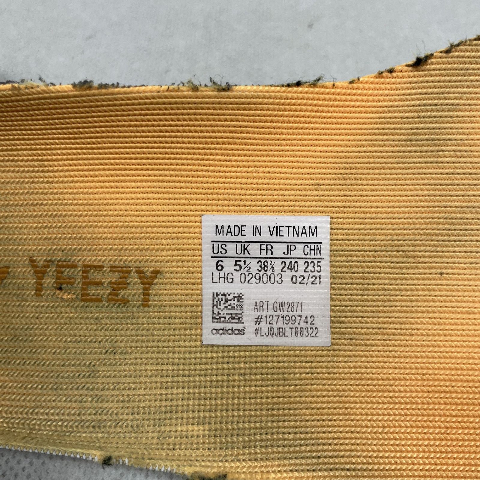 Adidas Adidas Yeezy Boost 350 V2 GW2871 Mens Brown Sneakers Shoes 6 Size US 6 / EU 39 - 19 Thumbnail