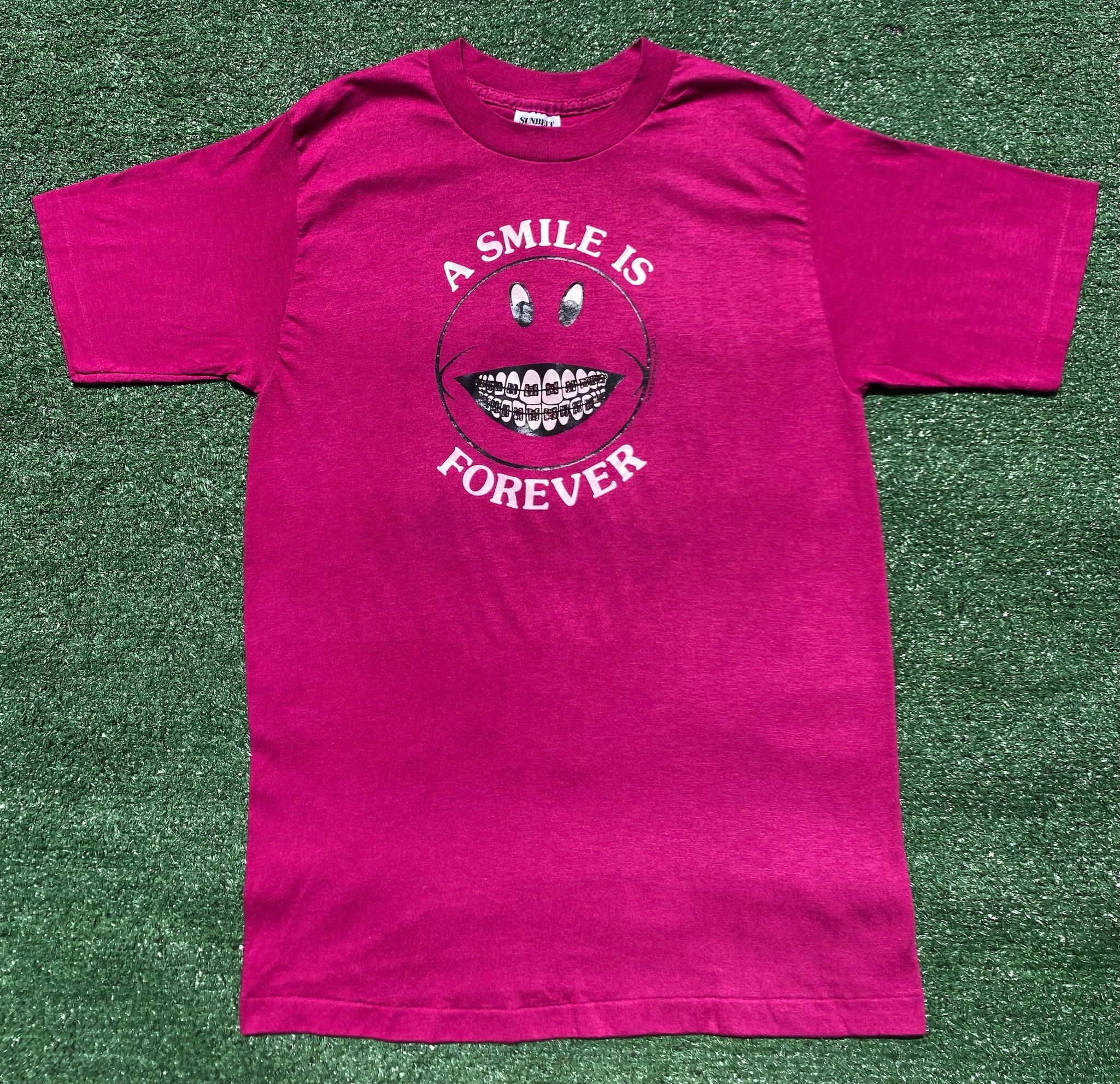 Vintage 80’s A Smile Is Forever Braces T-Shirt Women’s Small Size S / US 4 / IT 40 - 1 Thumbnail