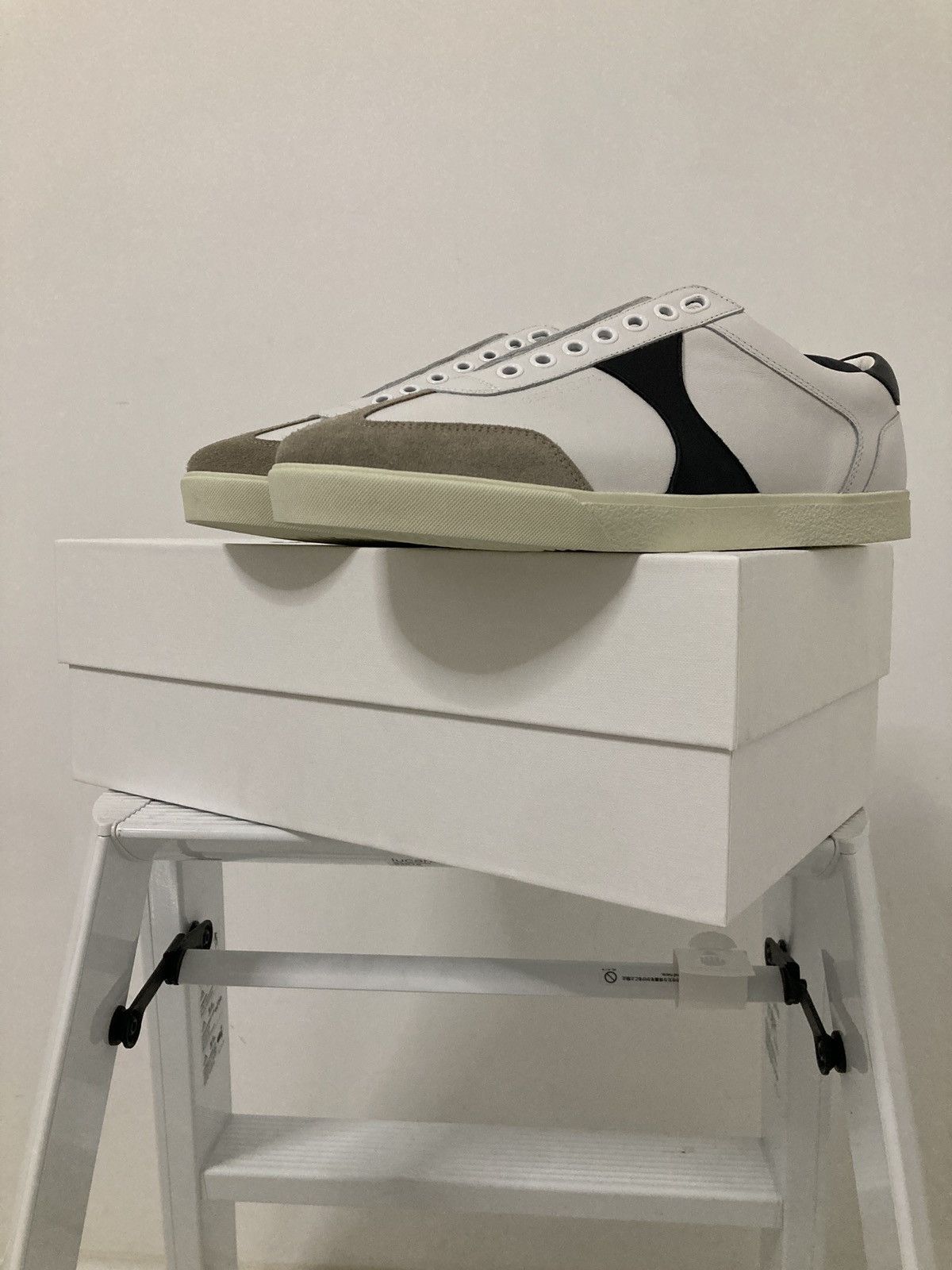Celine CELINE BY HEDI SLIMANE GERMANY TRAINER B01 TRIOMPHE SNEAKERS Size US 7 / EU 40 - 4 Thumbnail