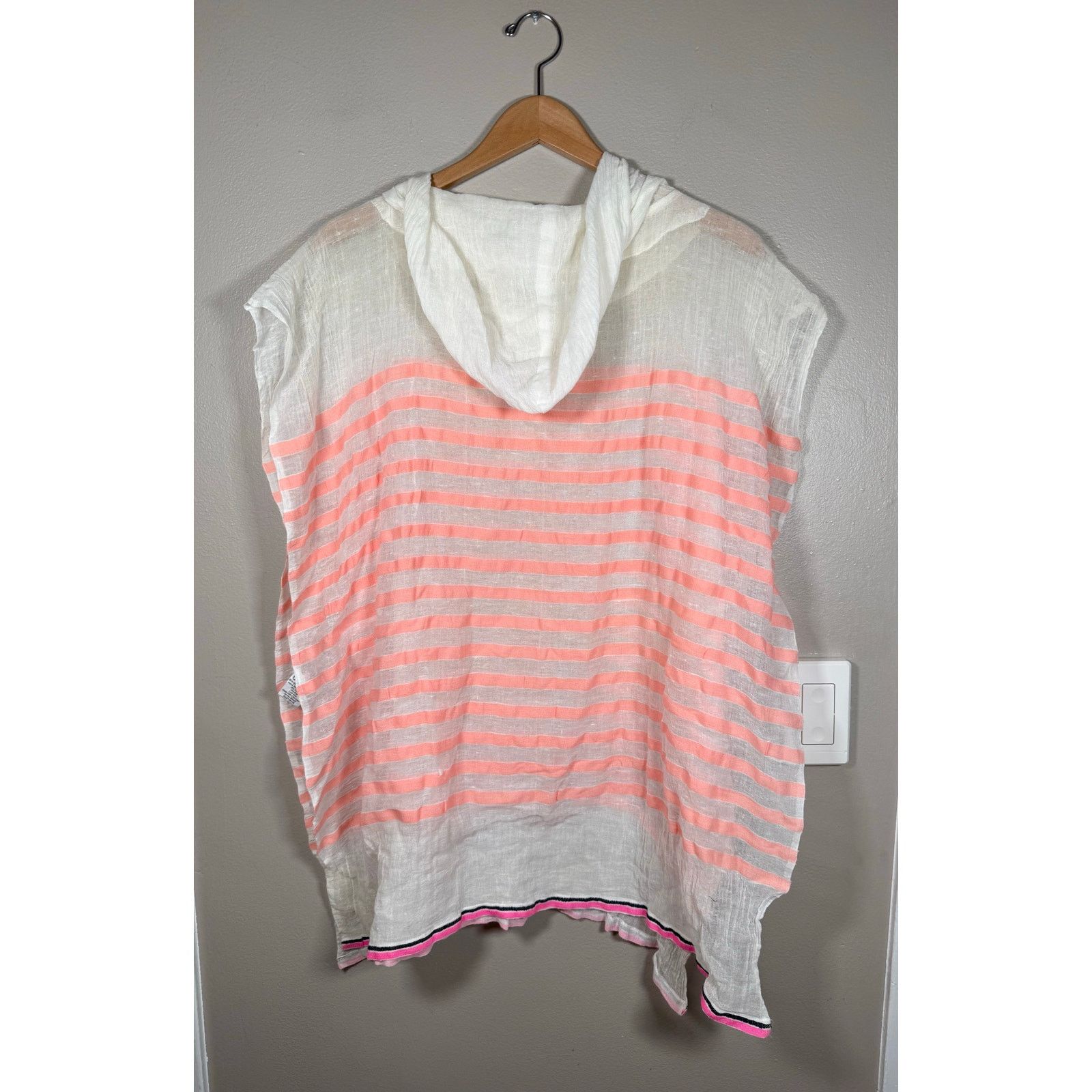 lemlem lemlem 'Lilly' Hooded Poncho Cover Up One Size $295 Size ONE SIZE - 4 Thumbnail