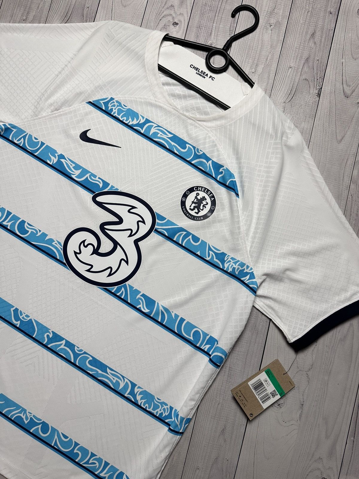 Chelsea Soccer × Nike Chelsea Nike soccer jersey size XL away Size US XL / EU 56 / 4 - 4 Thumbnail