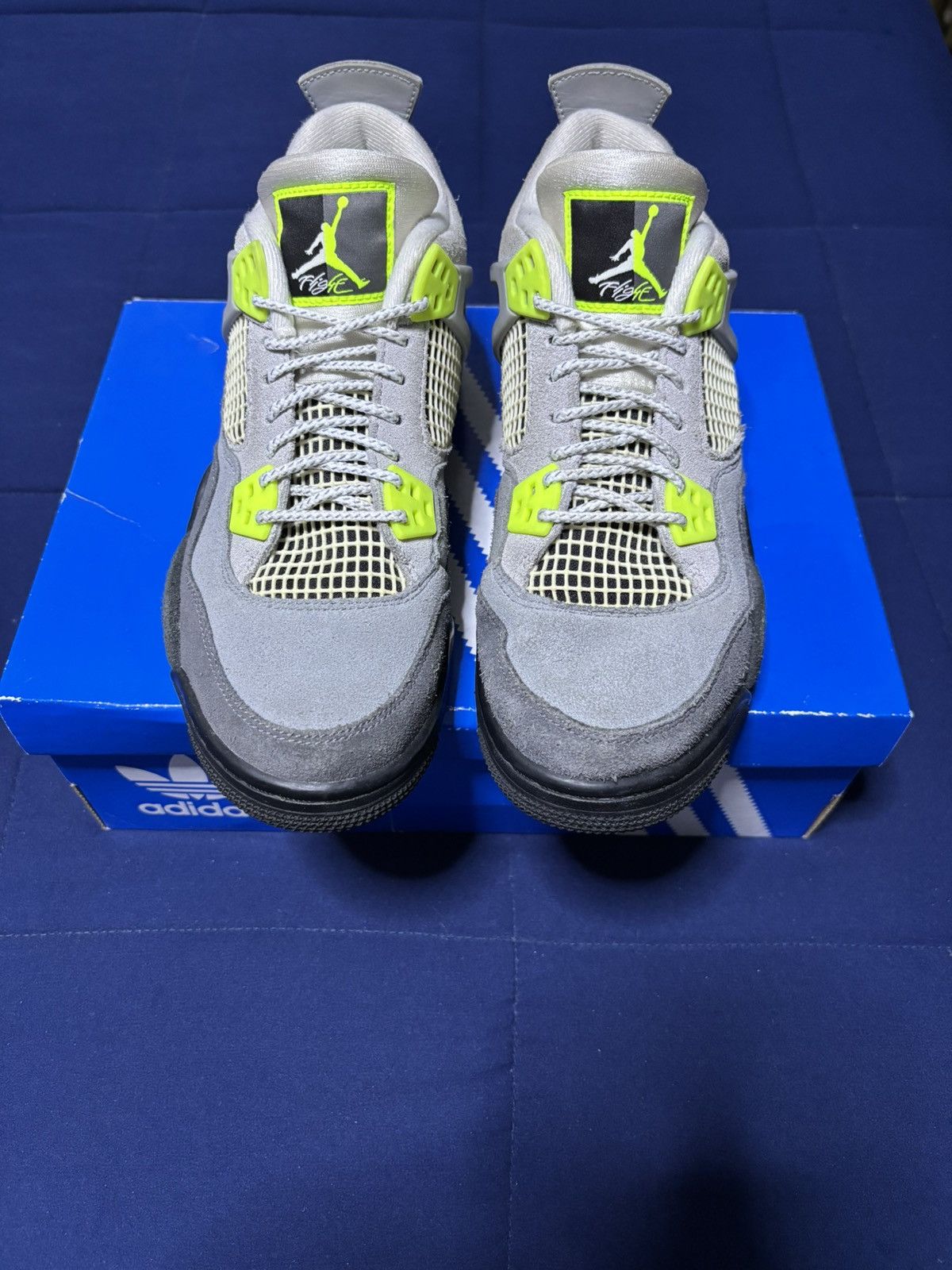 Jordan Brand Jordan 4 Retro SE GS Neon 95 2020 Size 6.5Y Size US 6.5 / EU 39-40 - 2 Thumbnail