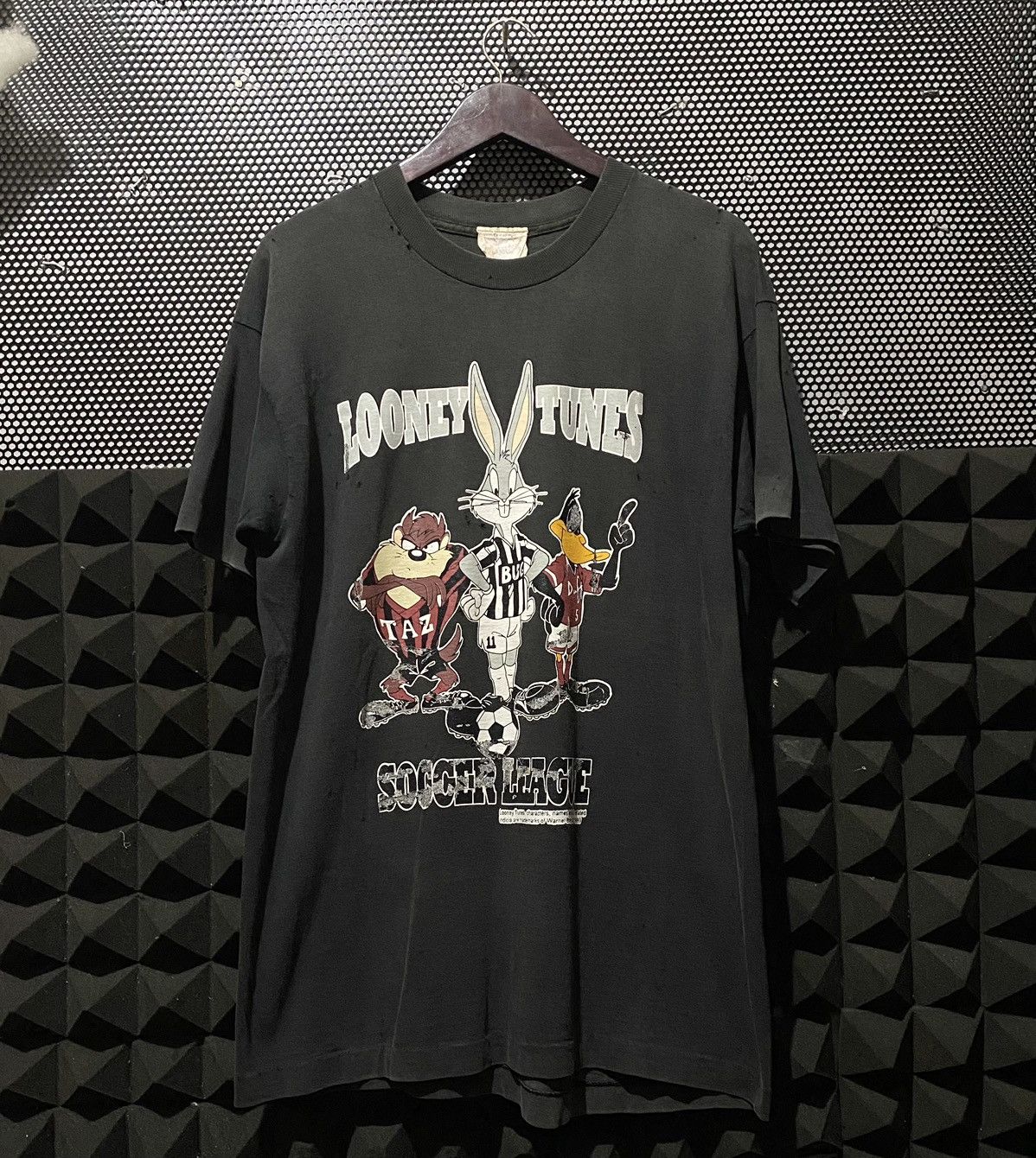 Fruit Of The Loom × Vintage Ac Milan, Juventus, Manchester United looney tunes vtg fotl Size US L / EU 52-54 / 3 - 1 Thumbnail