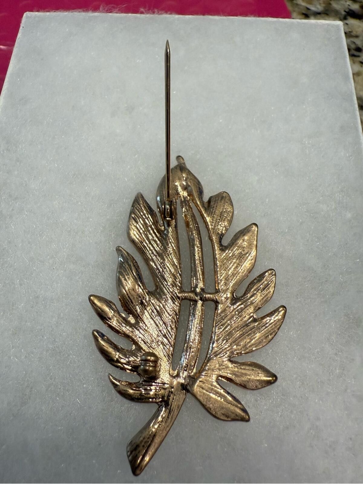 Other Vintage leaf gold tone brooch round rectangular rhinestones Size ONE SIZE - 5 Thumbnail