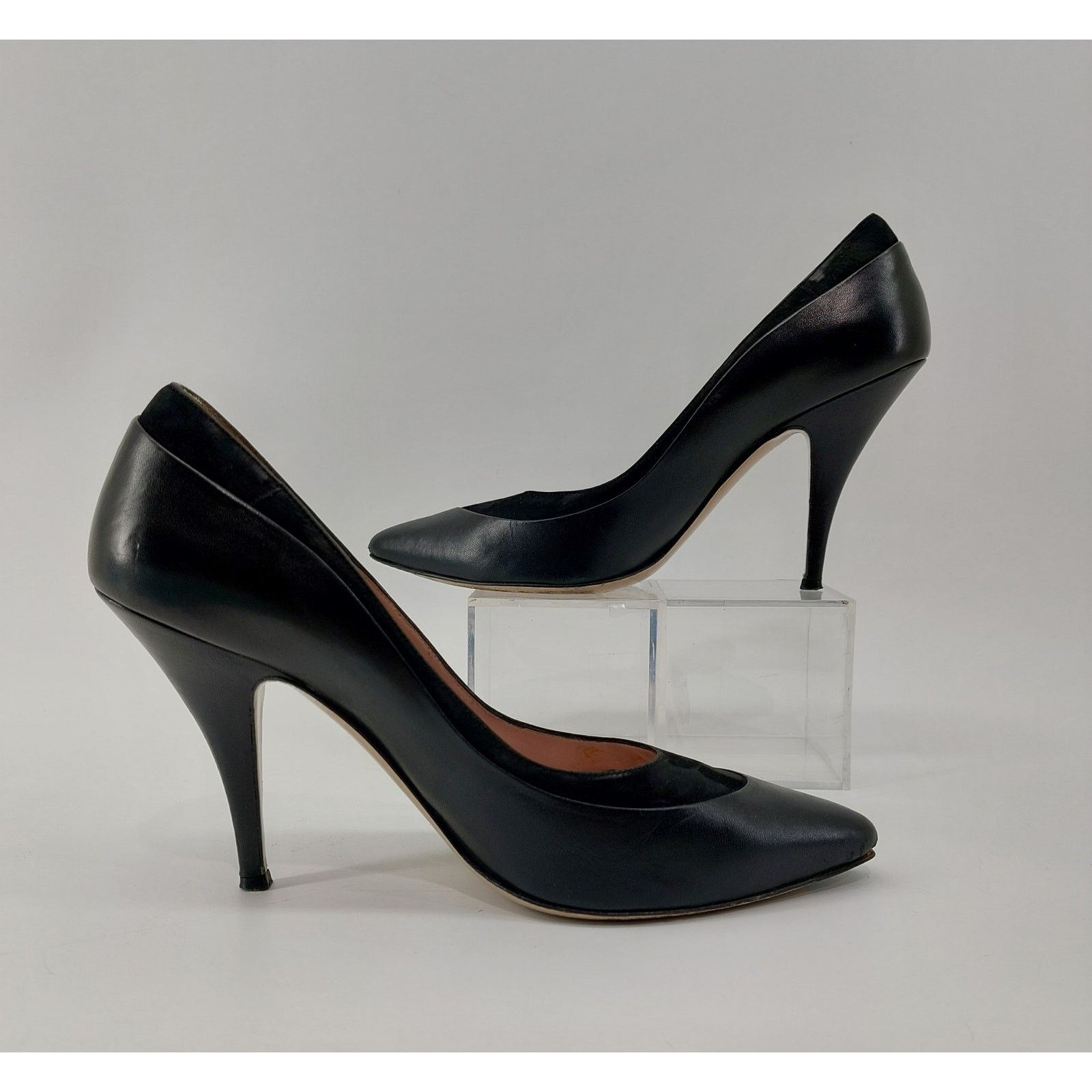 Salvatore Ferragamo Salvatore Ferragamo Black Pumps Suede Trimmed Leather 8 B Size US 8 / IT 38 - 8 Thumbnail