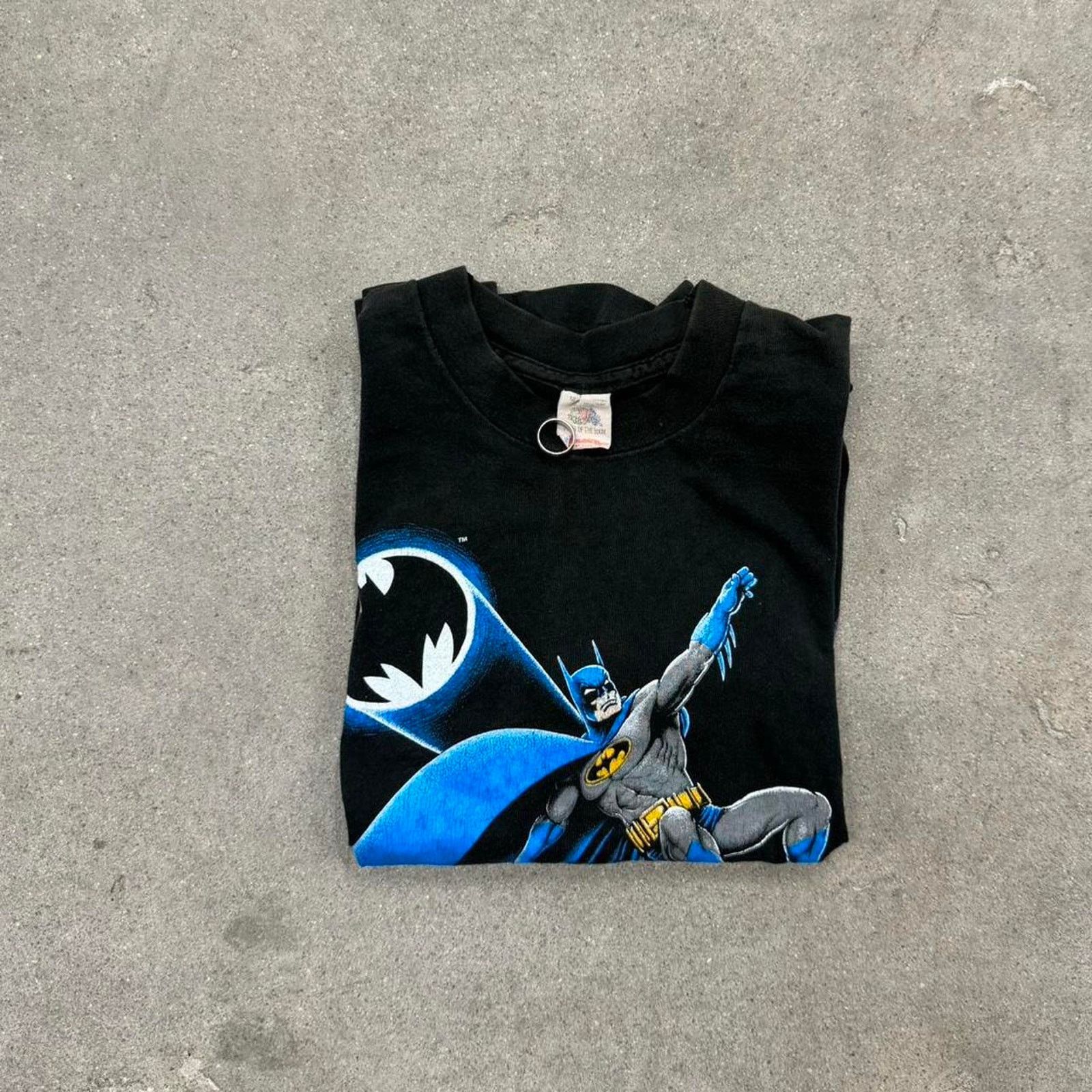 DC Comics Vintage 1988 Batman Tee Size US M / EU 48-50 / 2 - 3 Thumbnail