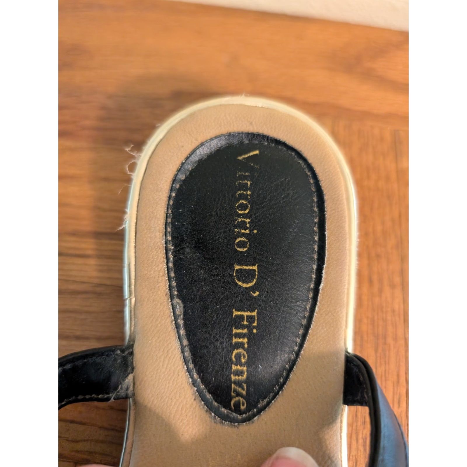 Vintage VINTAGE Vittorio D'Firenze Leather Sandals Black Studded 7 Womens Strappy Buckle Flat Spring Summer Formal Party/Cocktail Size US 7 / IT 37 - 6 Thumbnail