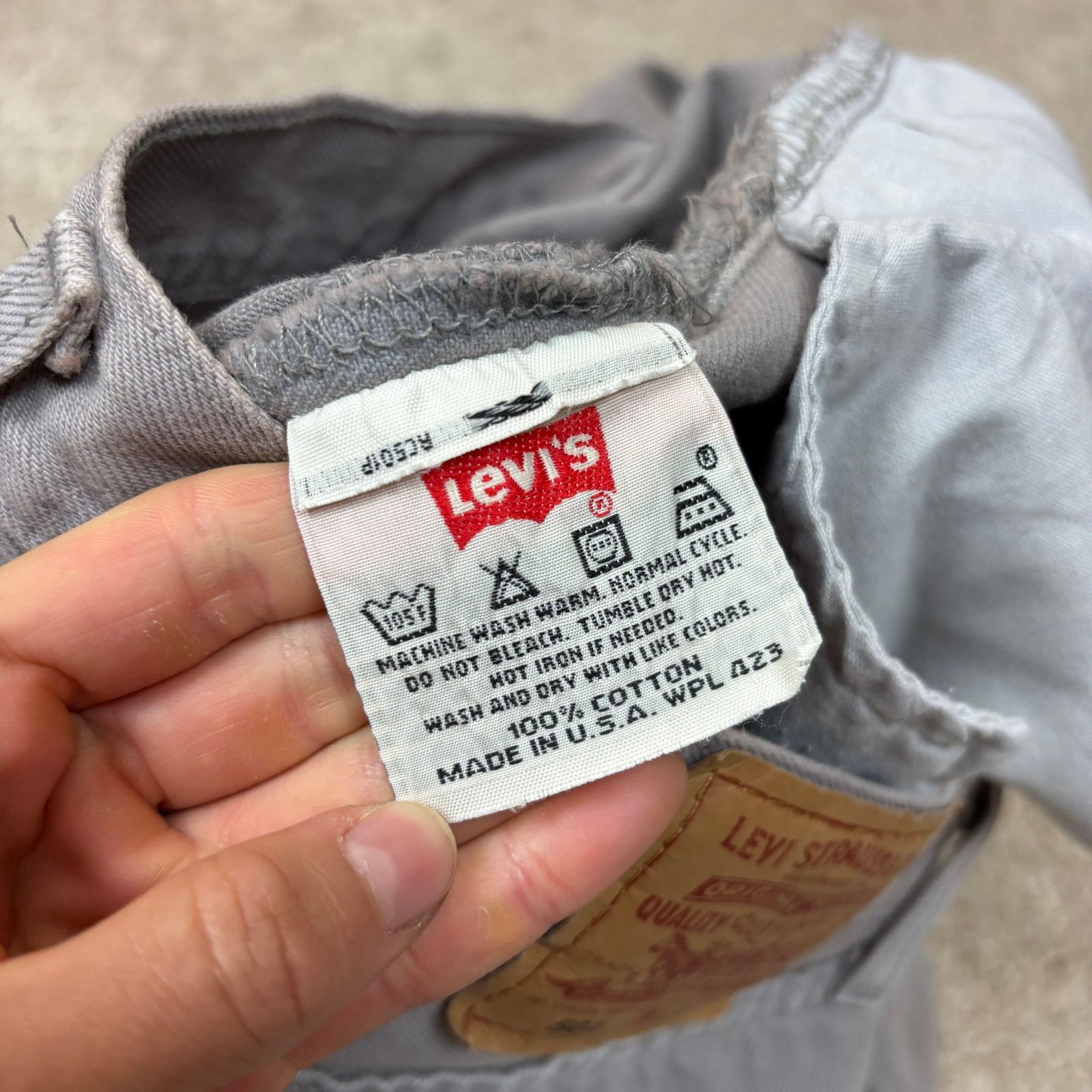 Levi's × Vintage Vintage 90s Levi's 501 Straight Leg Gray Denim Jeans 36x30 Size US 36 / EU 52 - 10 Thumbnail