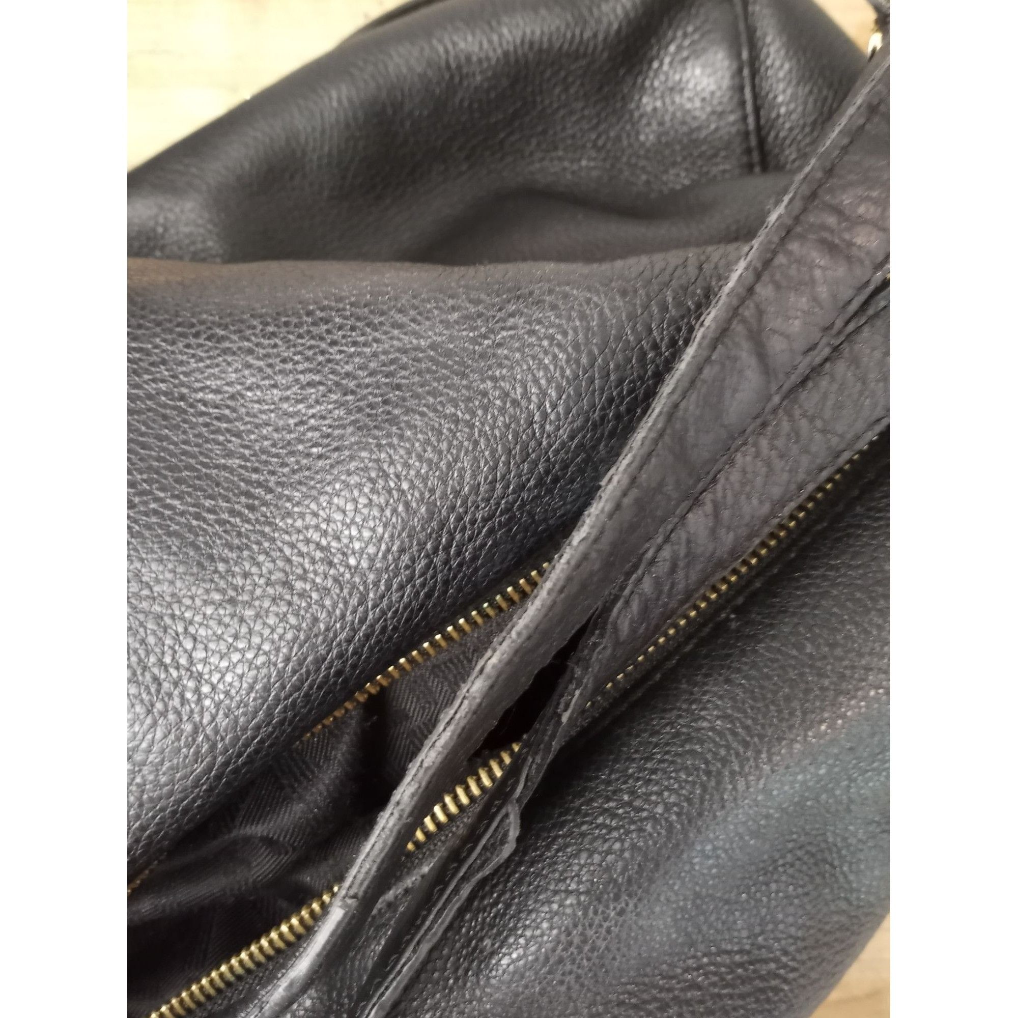 Michael Kors MICHAEL Michael Kors Leather Chandler Grained Leather Shou Size ONE SIZE - 8 Thumbnail