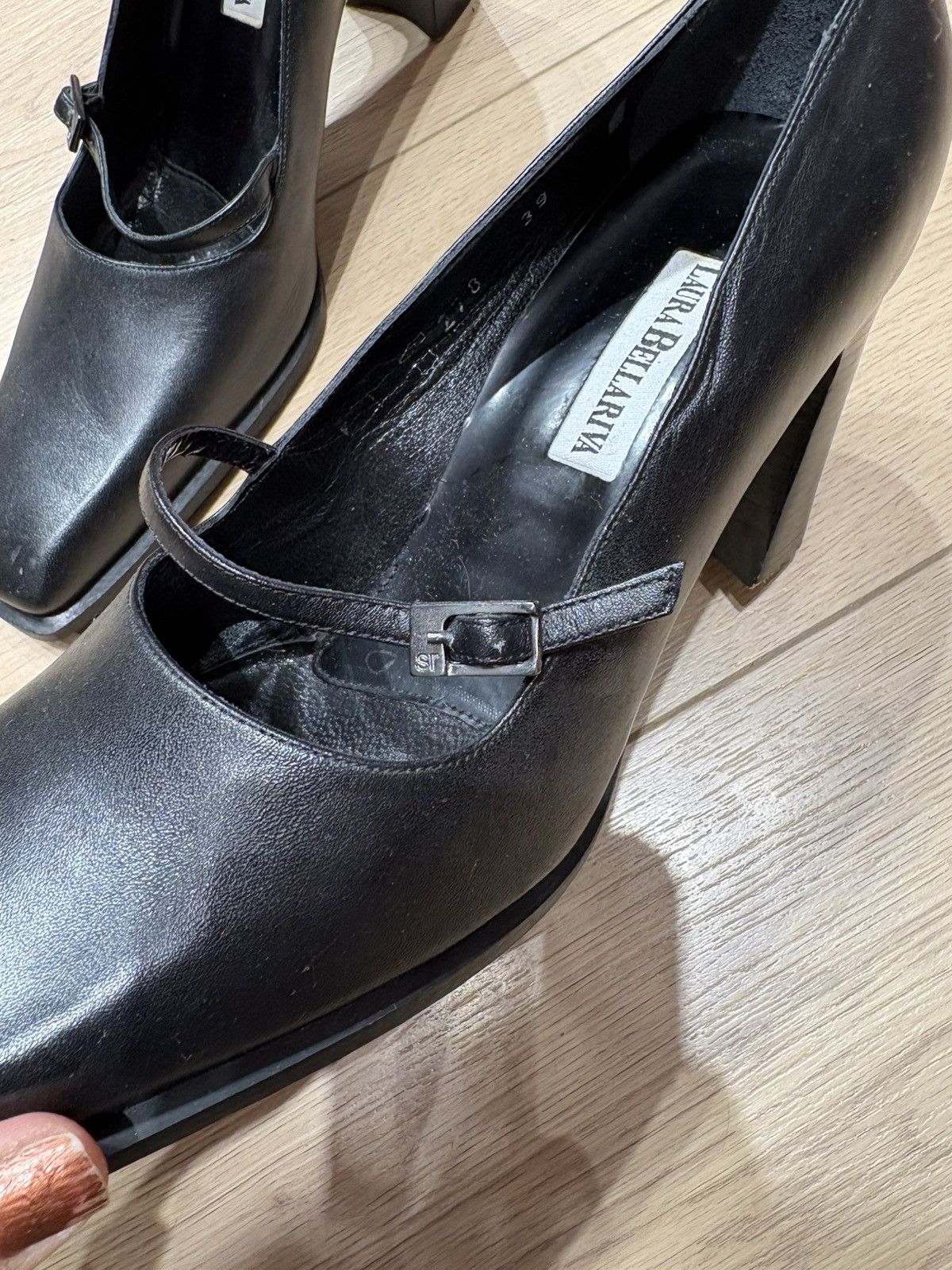 Vintage Italian heels Size US 9 / IT 39 - 14 Thumbnail