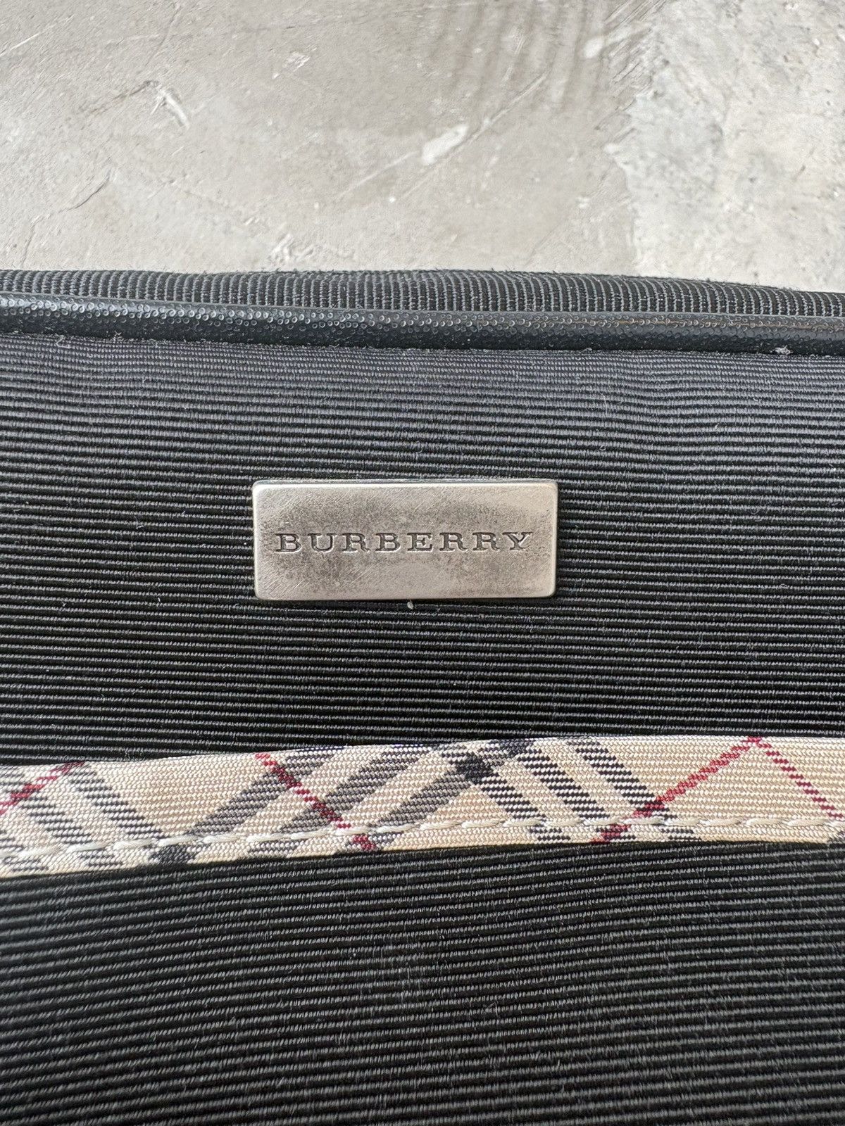 Burberry Burberry Travel Pouch Size ONE SIZE - 2 Thumbnail