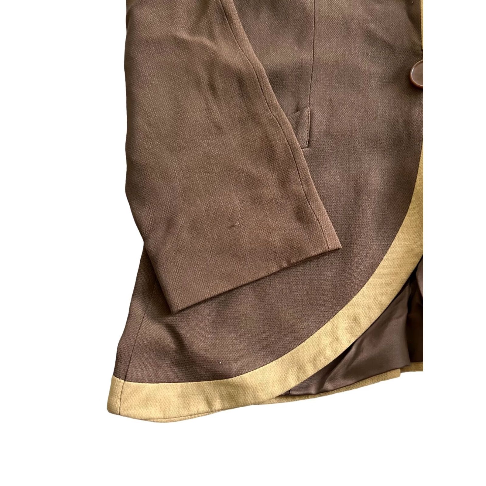 Emporio Armani Emporio Armani Blazer Brown 40 Long Sleeve 3-Front Button V-Neck Womens Shirt Jacket Italy Size S / US 4 / IT 40 - 5 Thumbnail