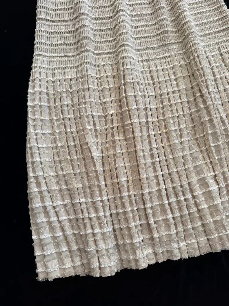 Issey Miyake Issey Miyake Beige Skirt Size 25" / US 0 / IT 36 - 2 Thumbnail