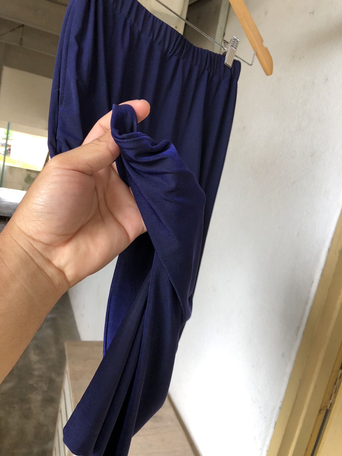 Pleats Please Issey Miyake ✨Vintage Issey Miyake Shiny Blue Stretchable Midi Skirt Size 25" / US 0 / IT 36 - 8 Thumbnail