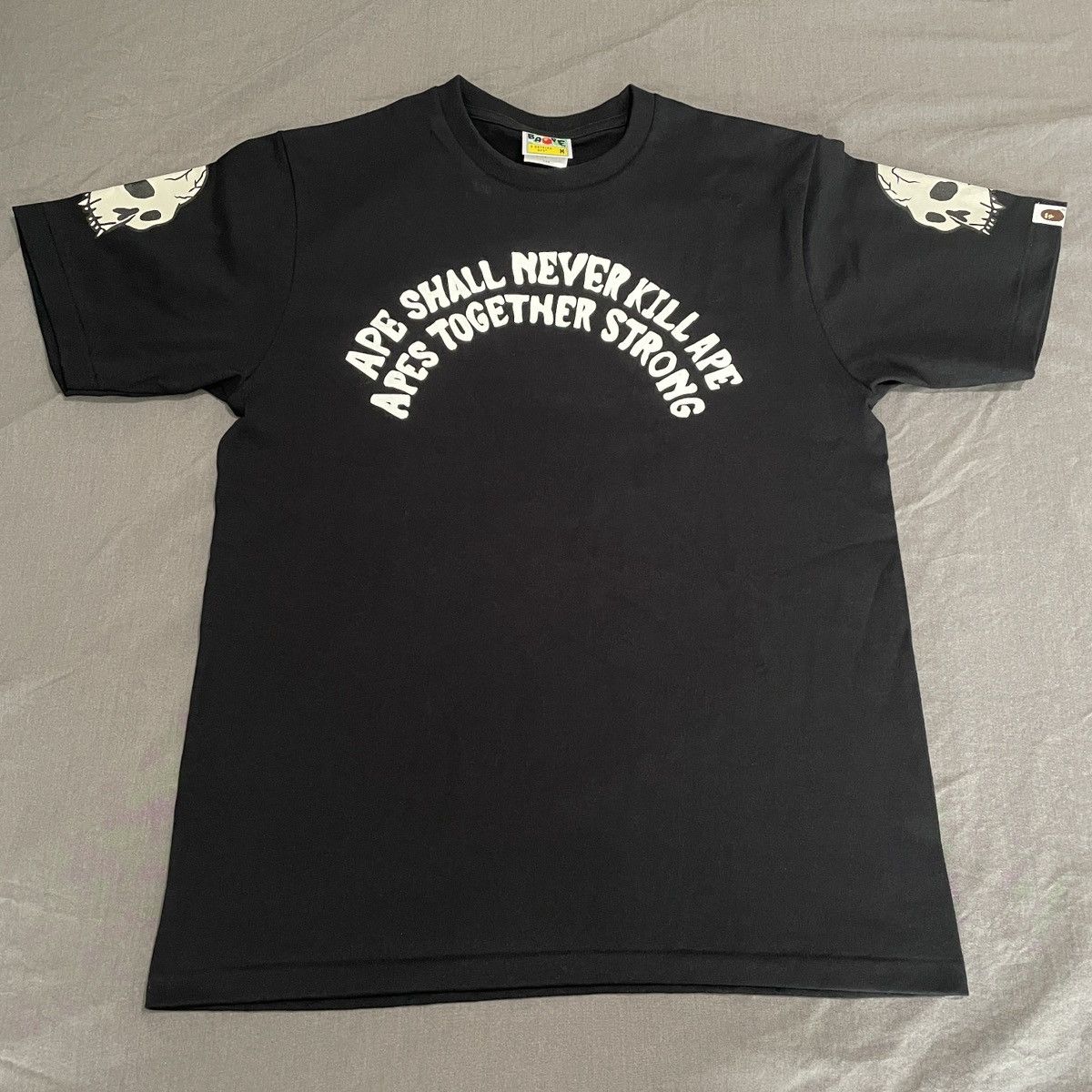 Bape A Bathing Ape Skull Motif Tee 2024 FW M Size US M / EU 48-50 / 2 - 1 Thumbnail