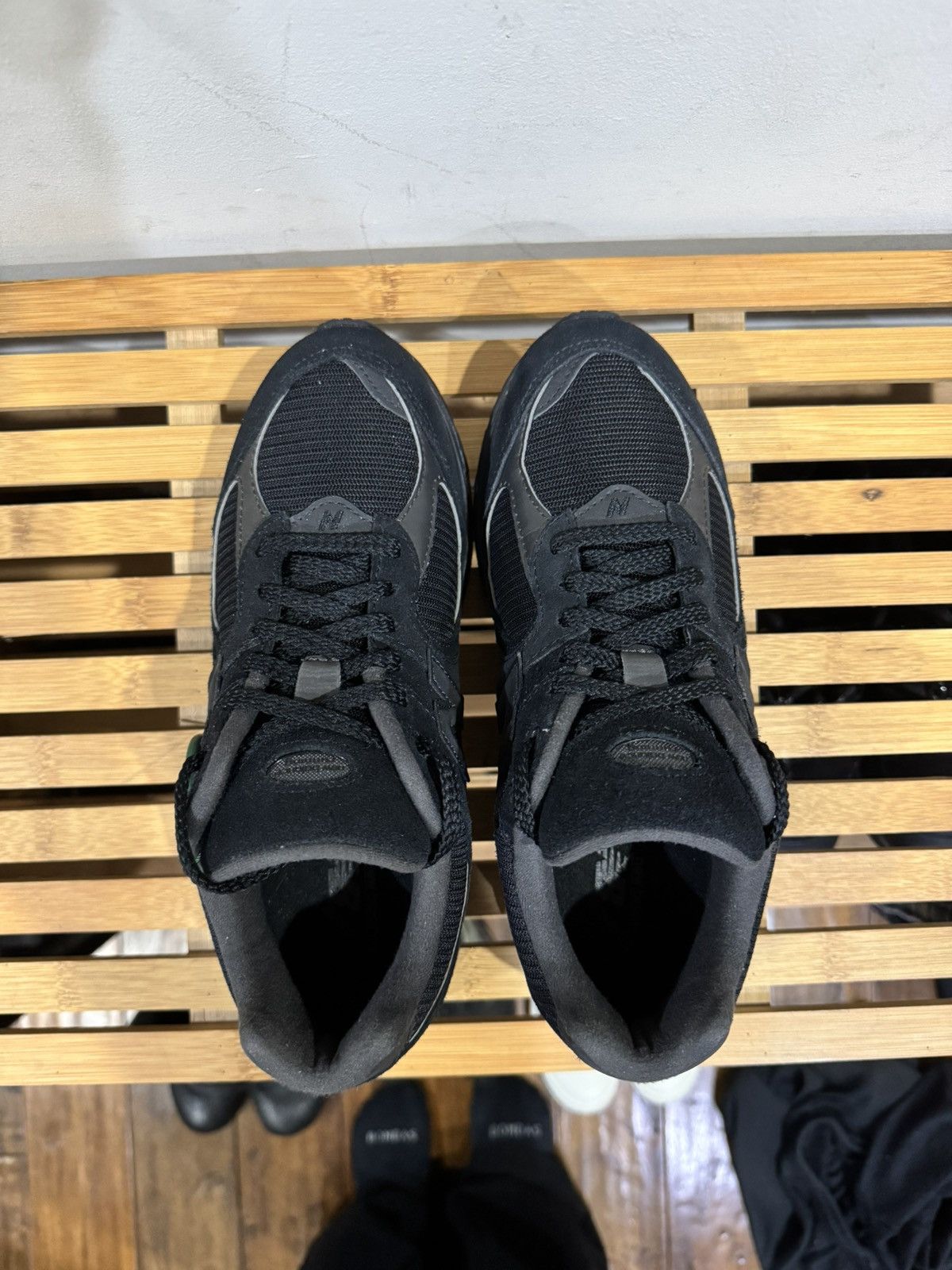 New Balance New Balance 2002R Triple Black Suede Mens US 5.5 Size US 5.5 / EU 38 - 5 Thumbnail