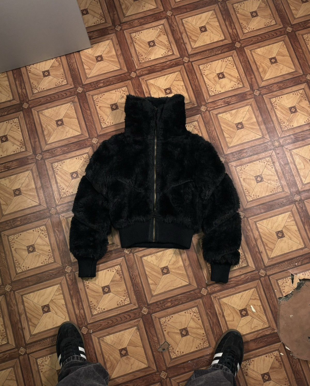 Vintage Cropped Vintage fluffy Faux Fur bomber jacket Size S / US 4 / IT 40 - 2 Thumbnail