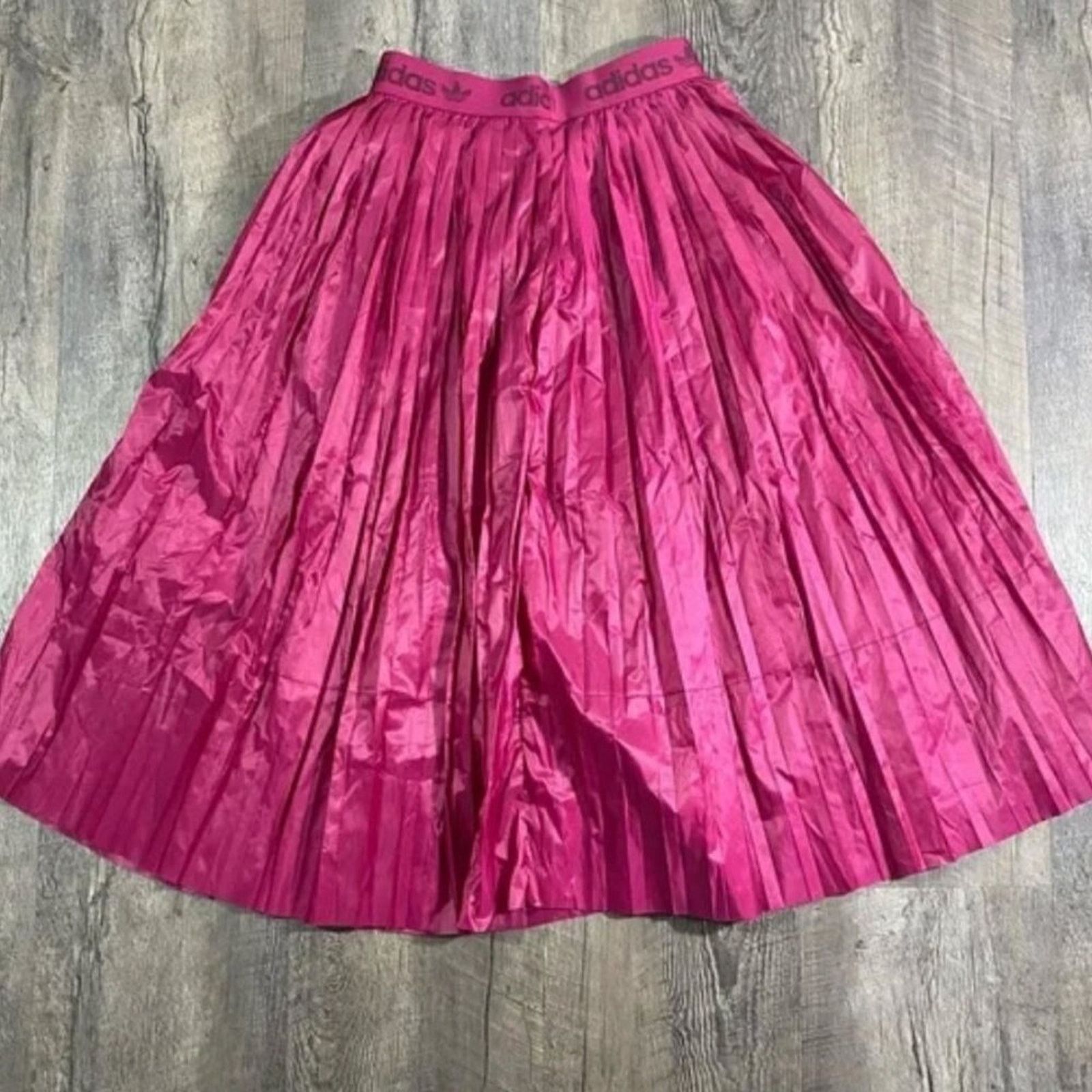 Adidas Adidas Metallic Pleated Skirt berry M Size 30" / US 8 / IT 44 - 7 Thumbnail