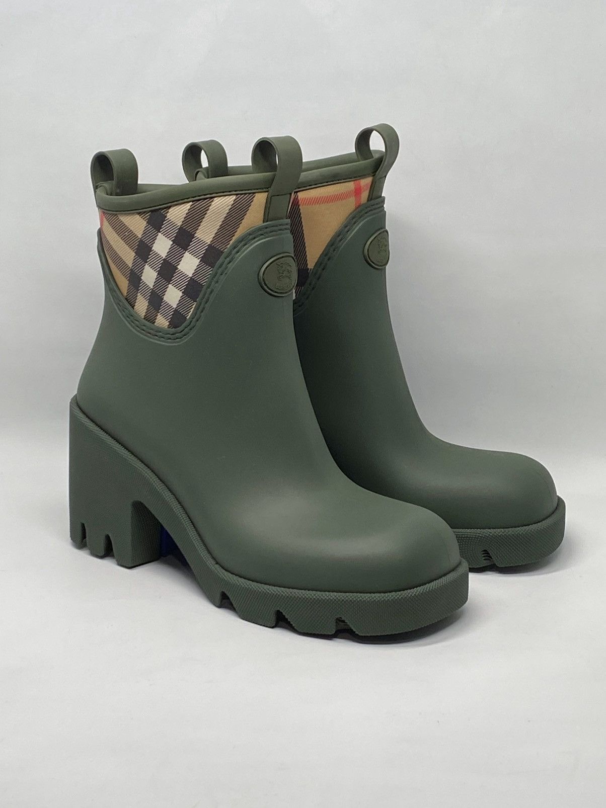 Burberry Burberry Rubber Marsh Stamp Heeled Low Boots​ size 37 Size US 7 / IT 37 - 5 Thumbnail