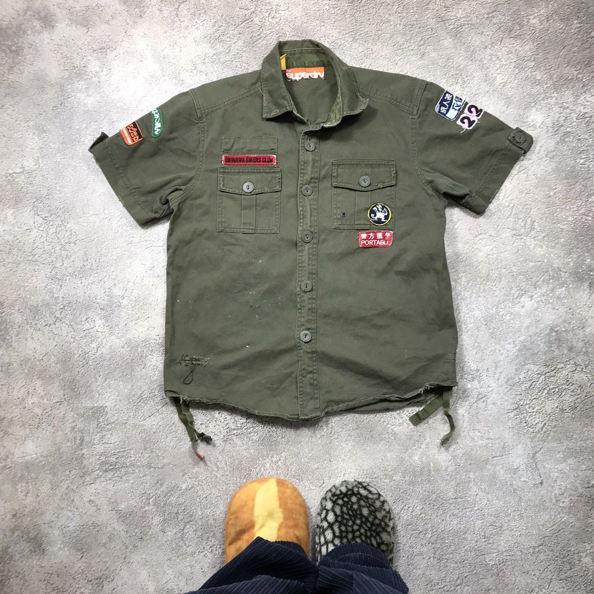 Vintage Vintage Superdry Military Shirt Faded Olive Streetwear Y2K L Size US L / EU 52-54 / 3 - 1 Thumbnail
