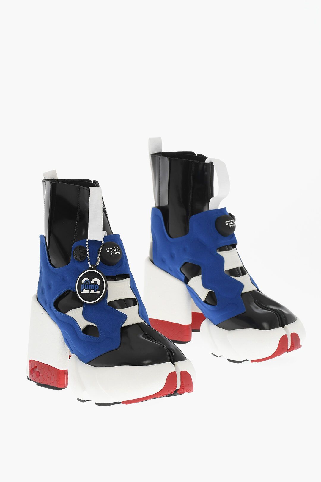 og1mm1224 Reebok Pull On Tabi Booties in Multicolor
