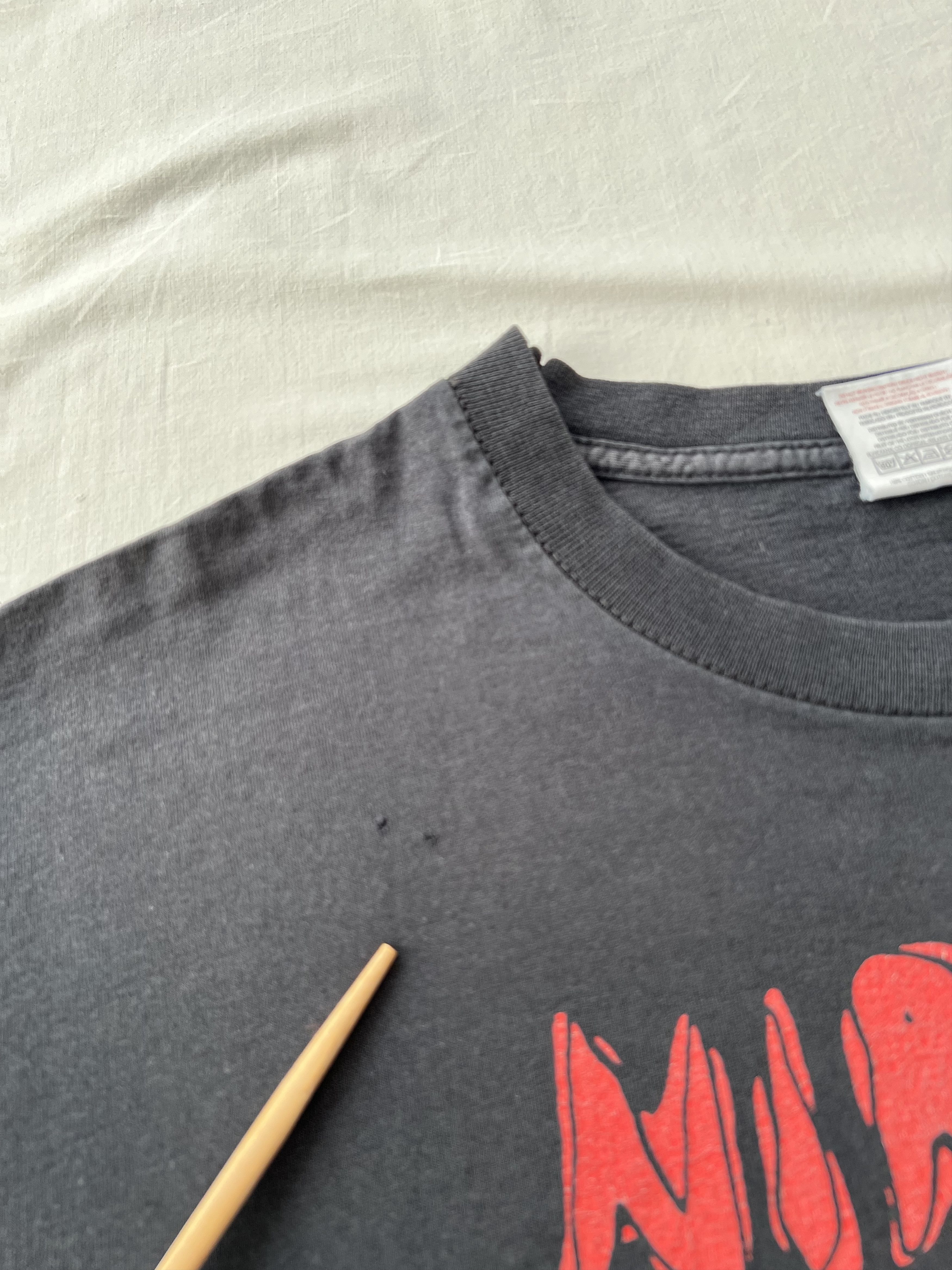 Band Tees Vintage 2003 Nirvana Ghost Notebook Kurt Cobain T-shirt Size US L / EU 52-54 / 3 - 11 Thumbnail