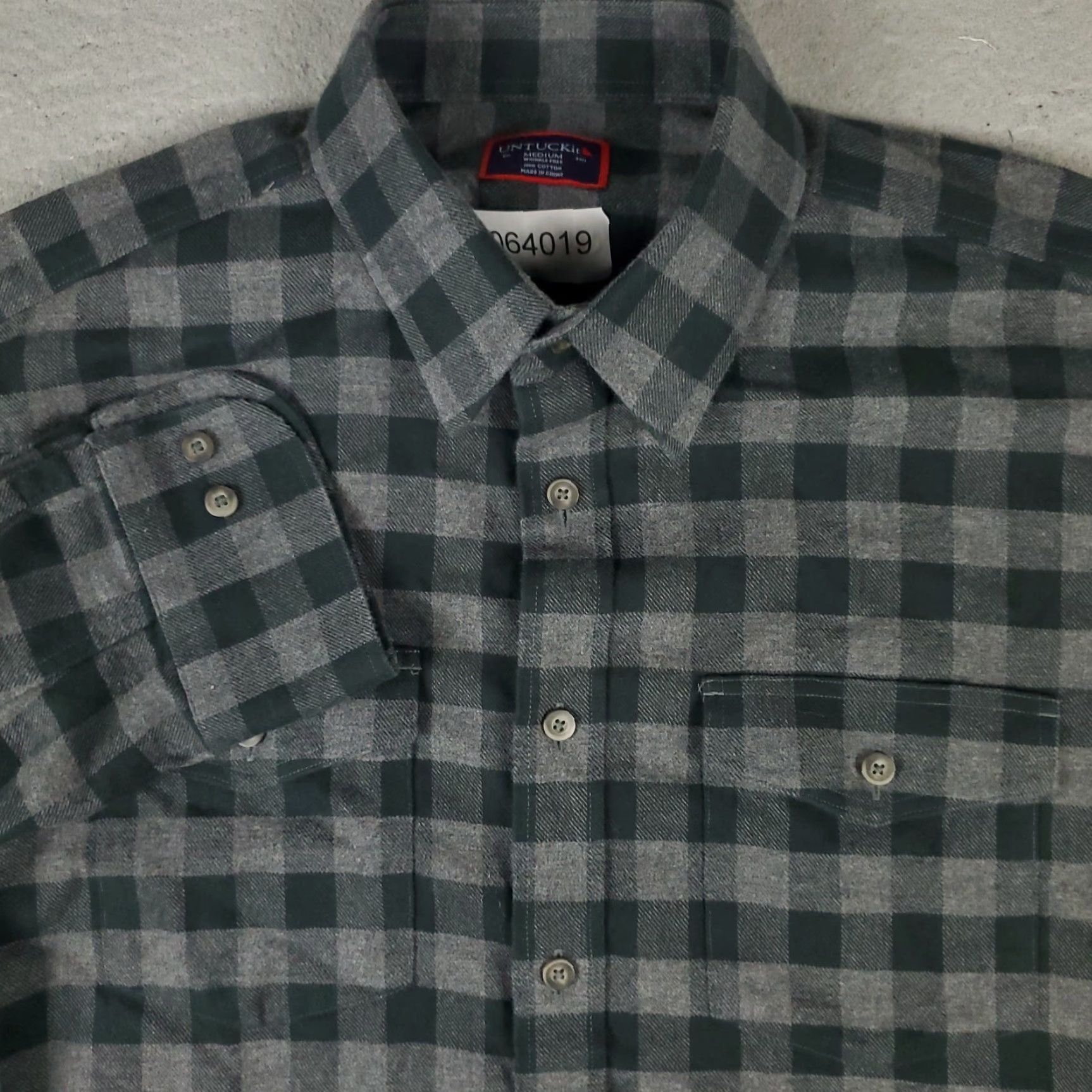 UNTUCKit UNTUCKit Shirt Mens M Gray Check Flannel Button Up Long Sleeve Size US M / EU 48-50 / 2 - 2 Thumbnail